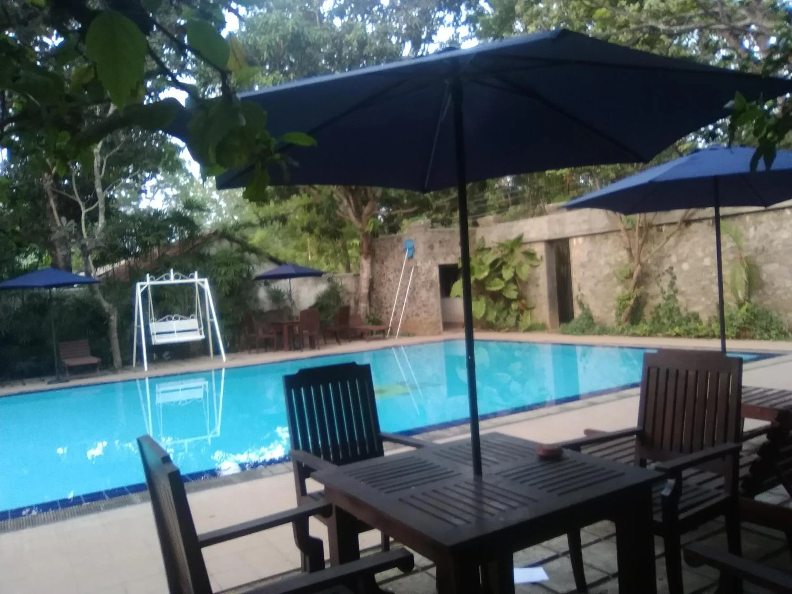 Swimming pool in Hotel Sunflower