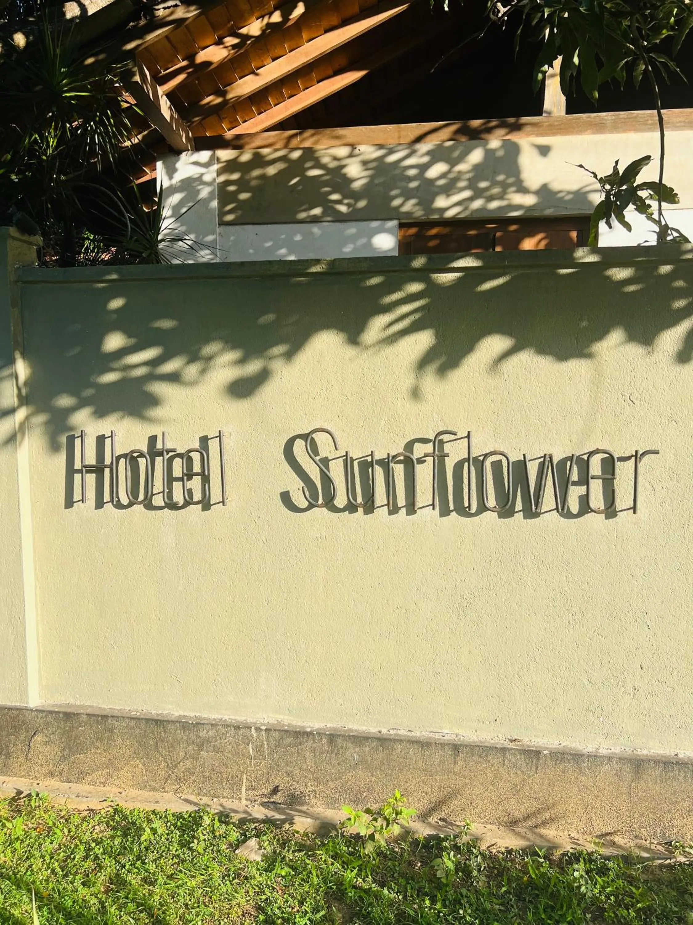 Hotel Sunflower