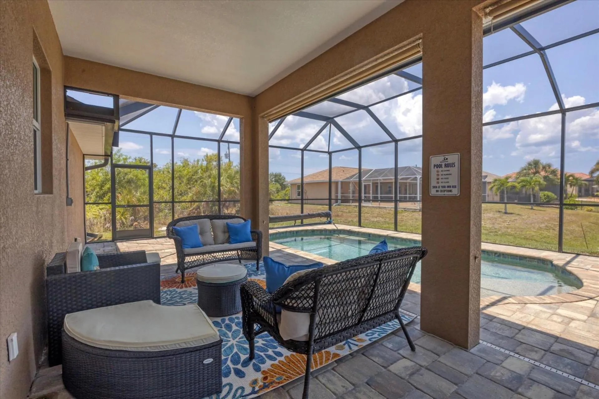 Patio in 10333 Monticello Dr
