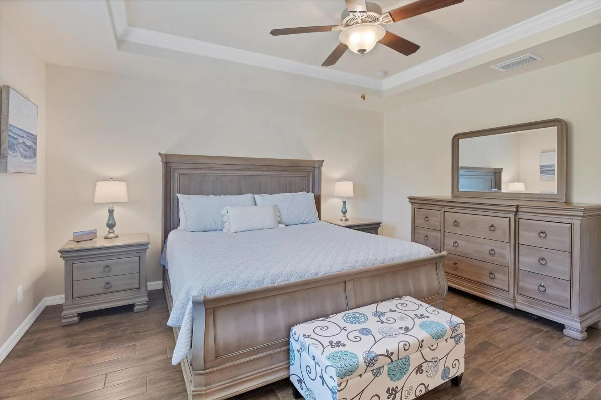 Bedroom, Bed in 10333 Monticello Dr