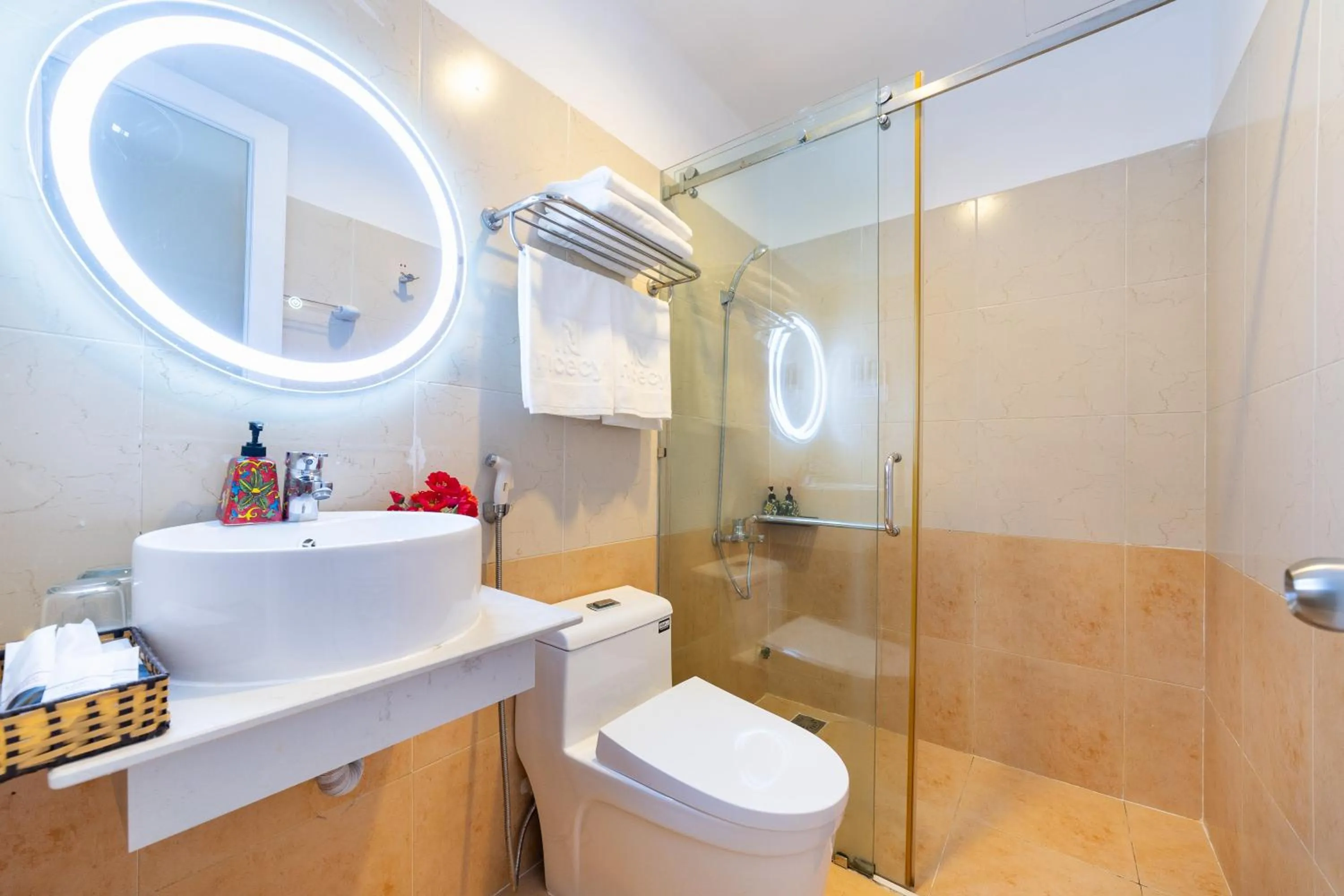 Bathroom in Nicecy NganHa Hotel