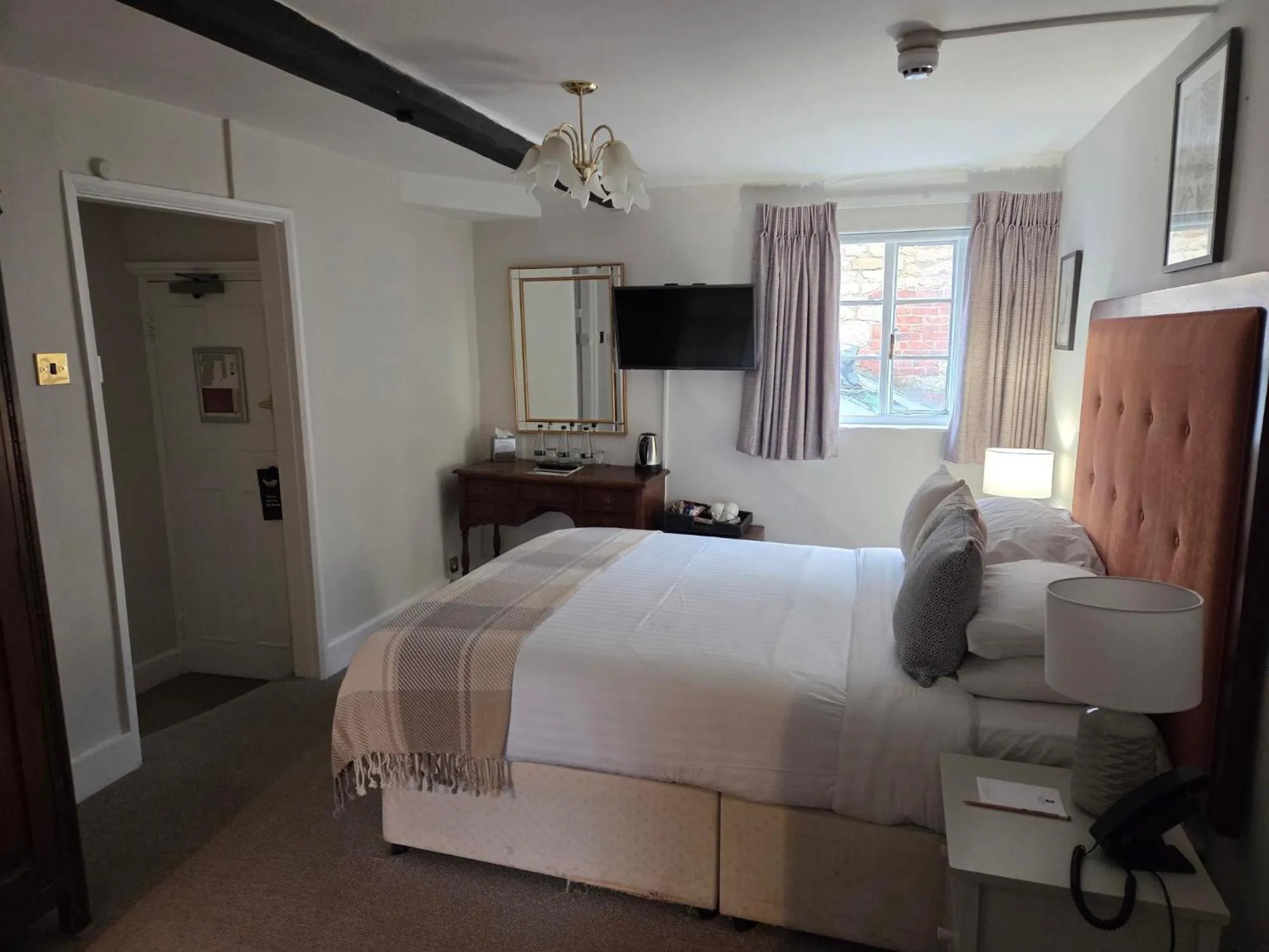 Bedroom, Bed in Noel Arms - "A Bespoke Hotel"