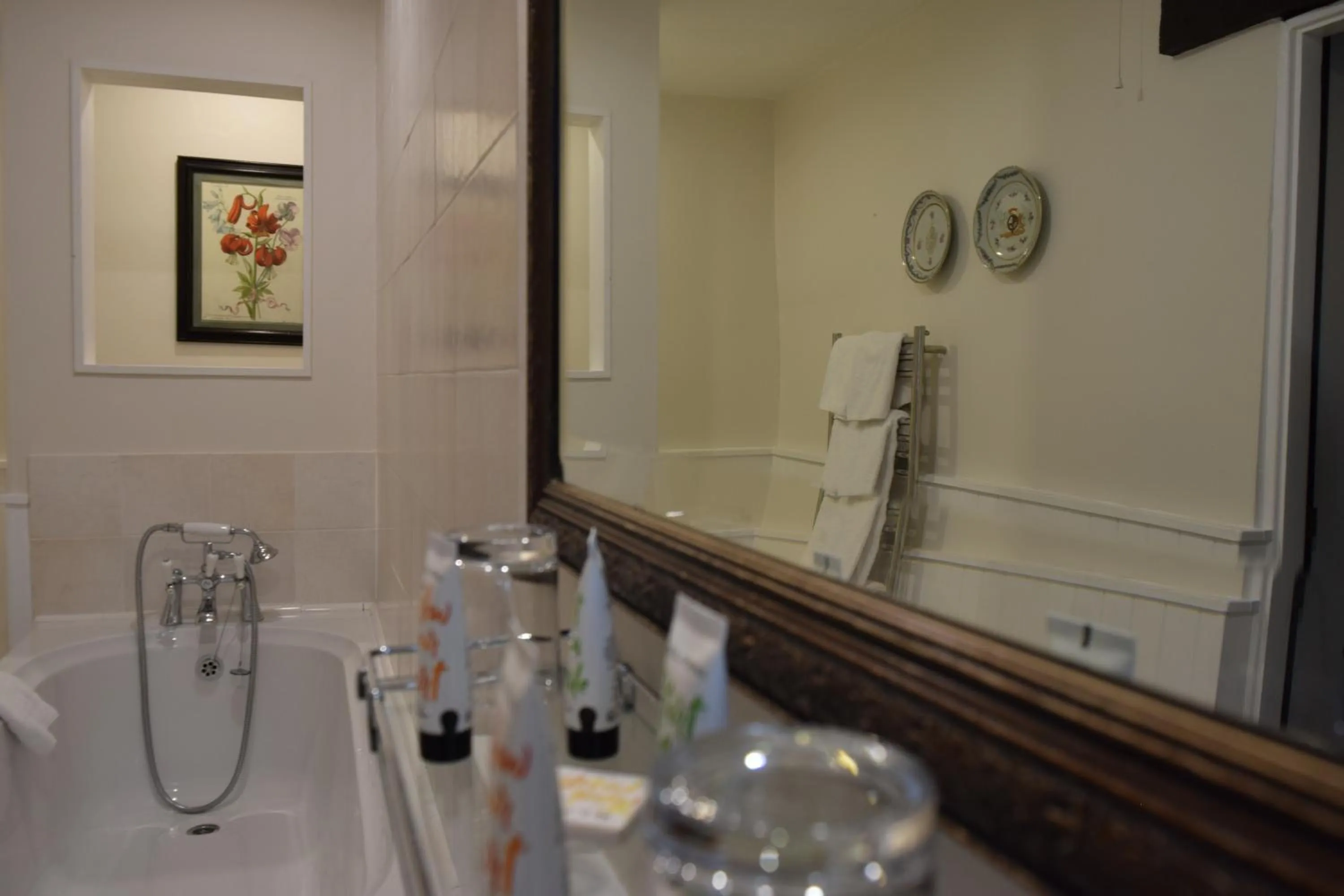 Bathroom in Noel Arms - "A Bespoke Hotel"