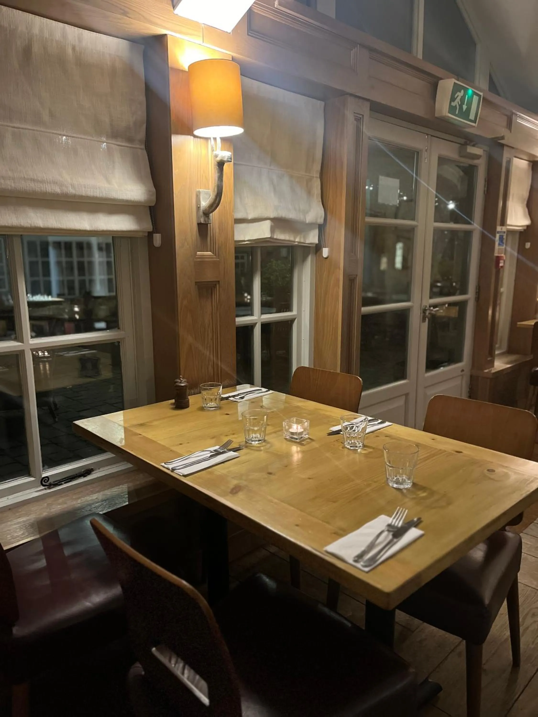 Restaurant/places to eat in Noel Arms - "A Bespoke Hotel"