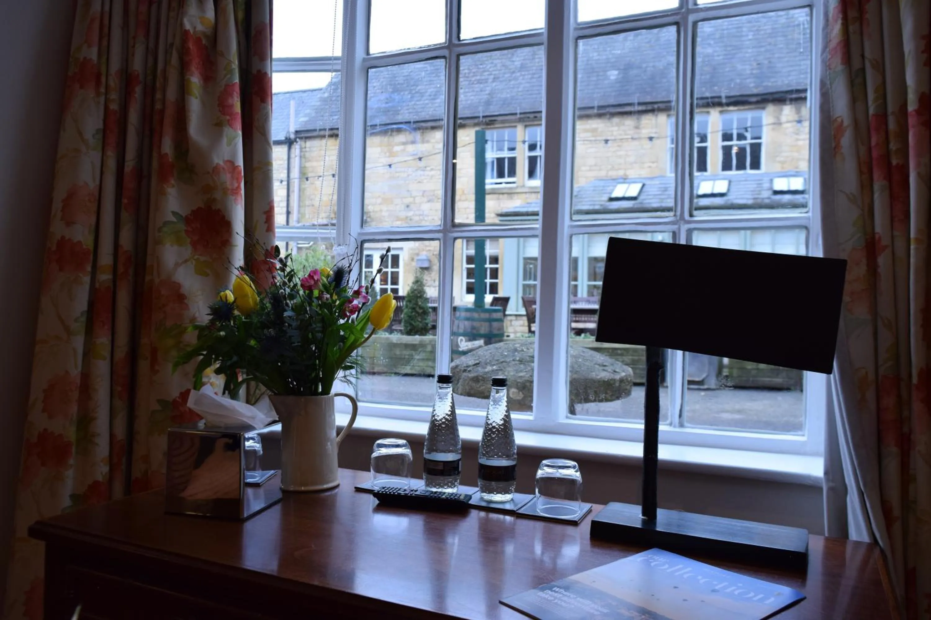 Coffee/tea facilities in Noel Arms - "A Bespoke Hotel"