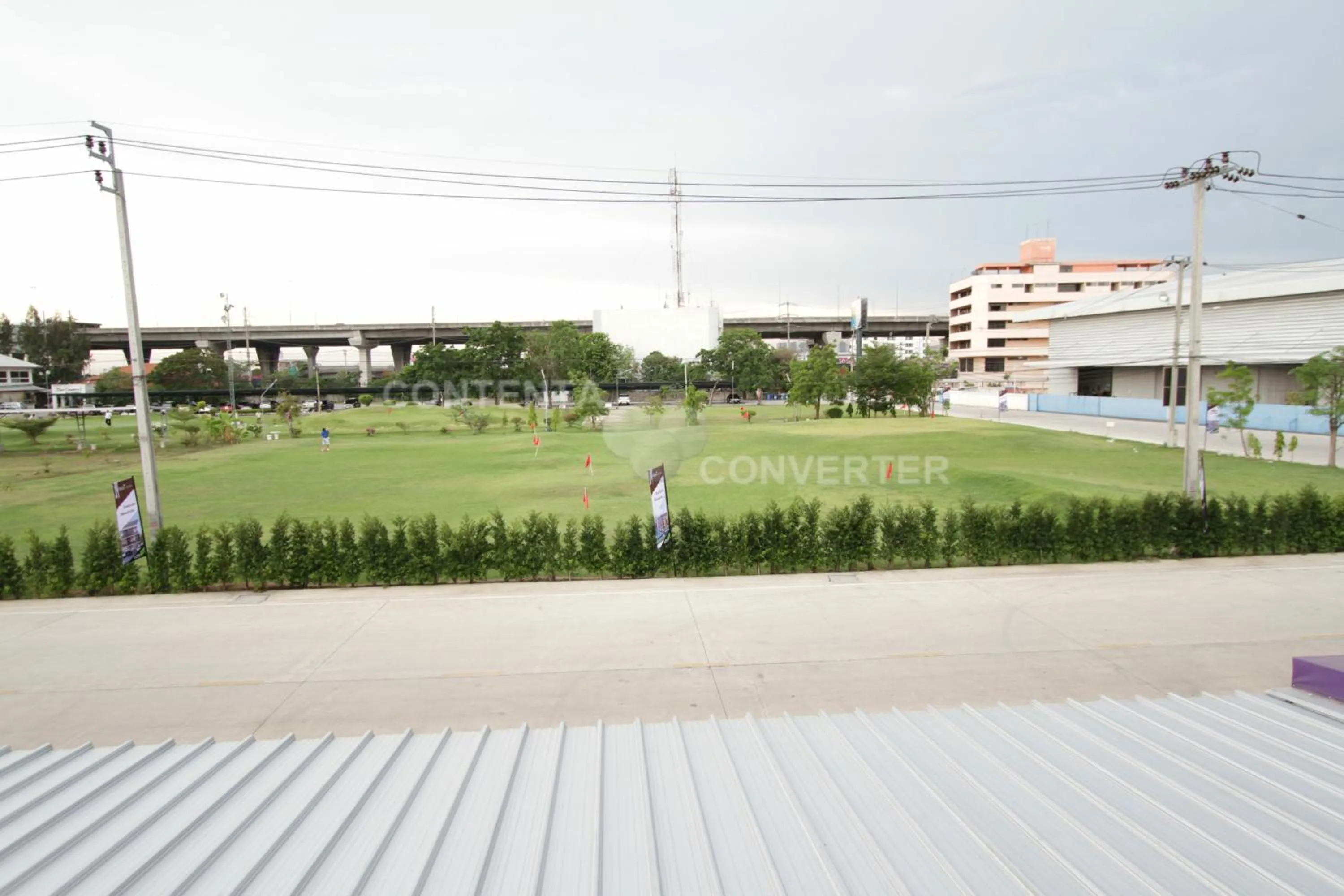 Eazy Motel B.a.n.g.n.a