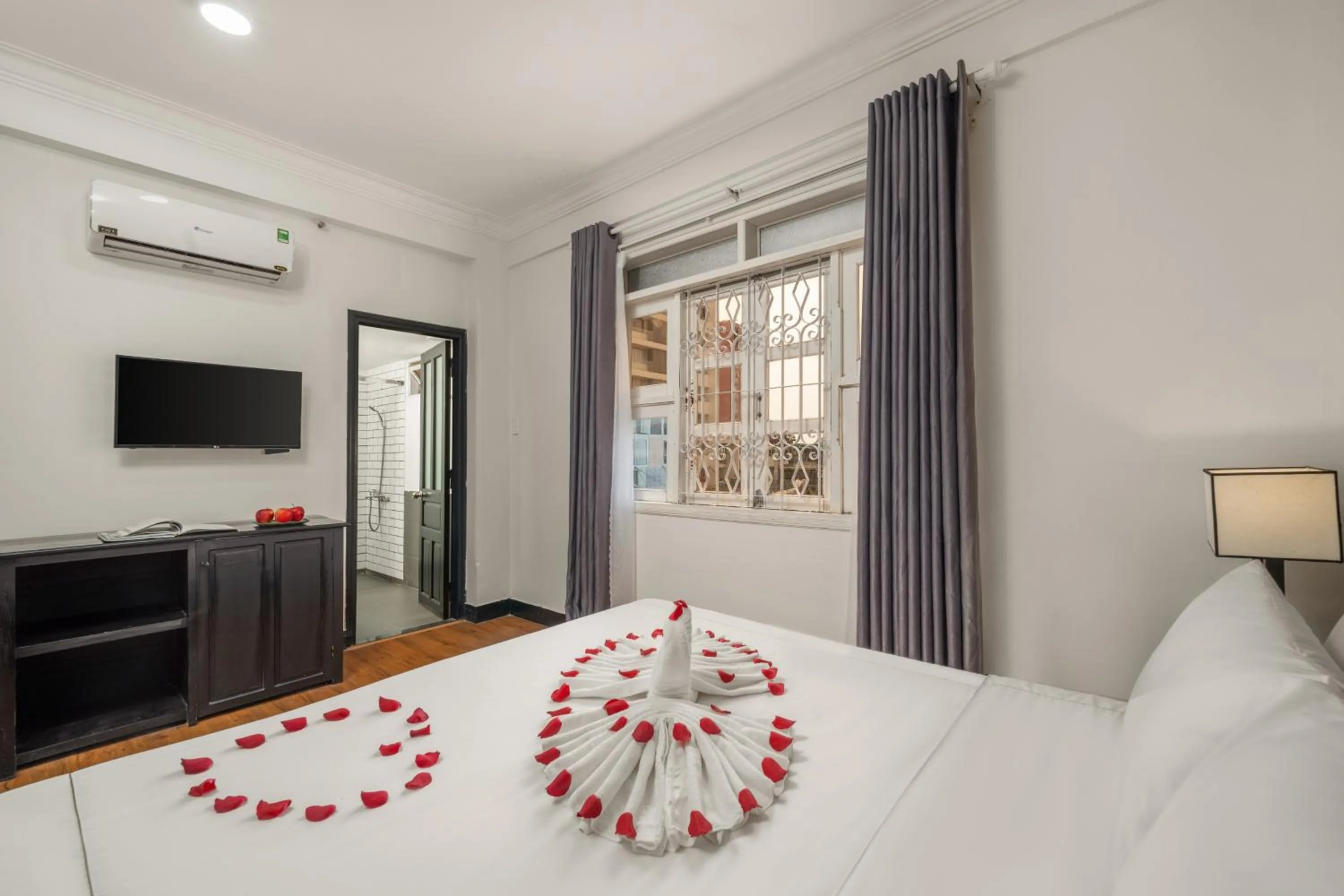 Bedroom, Bed in KLY Boutique Hotel Hue