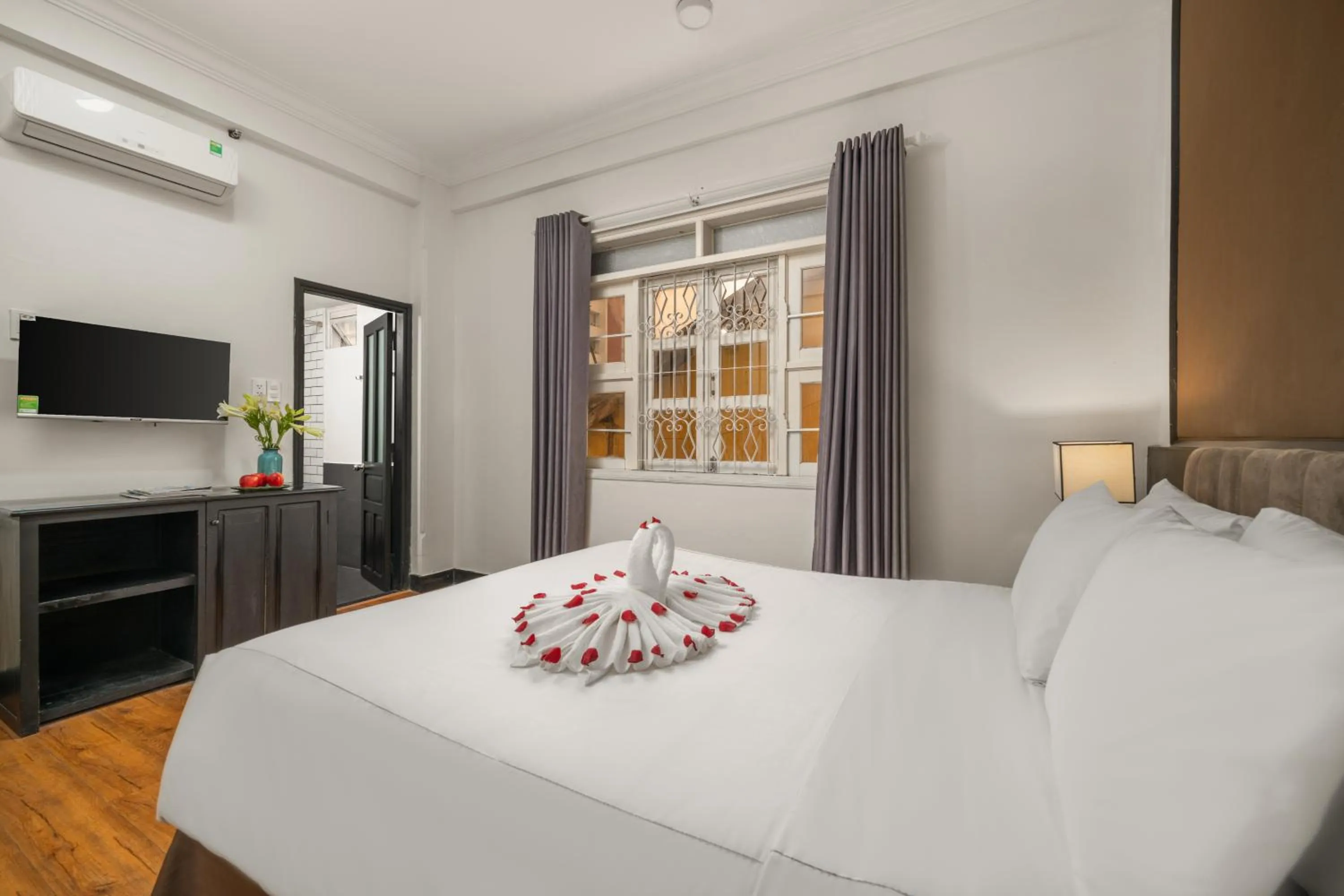 Bedroom, Bed in KLY Boutique Hotel Hue