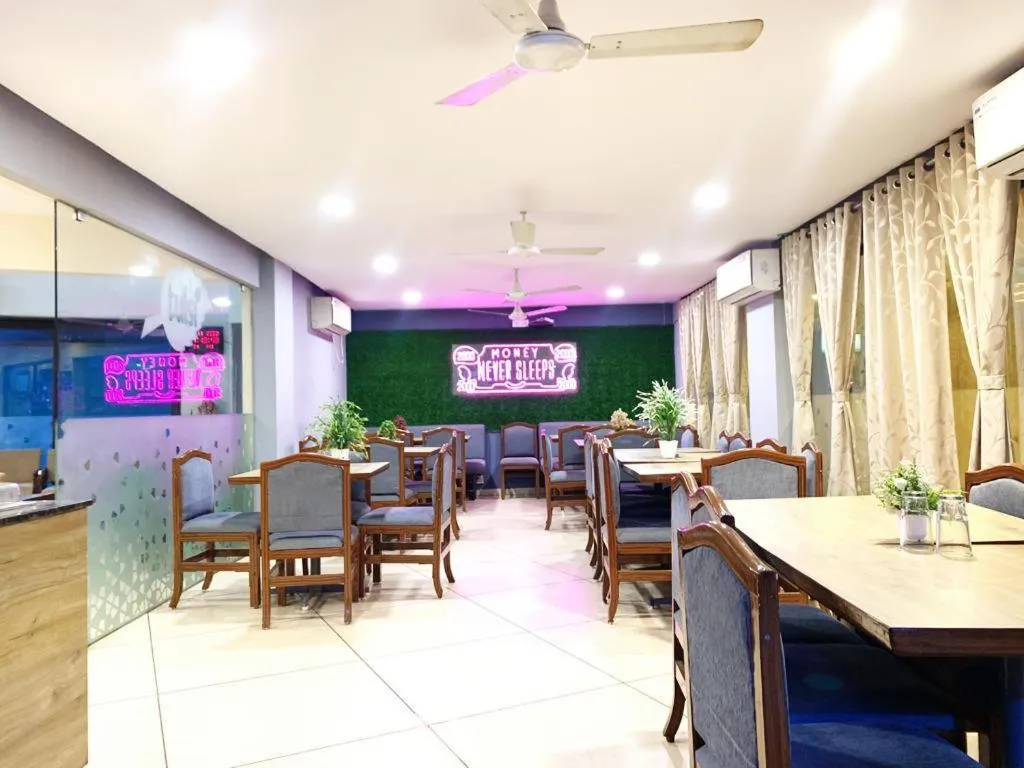 Hotel Tulsi