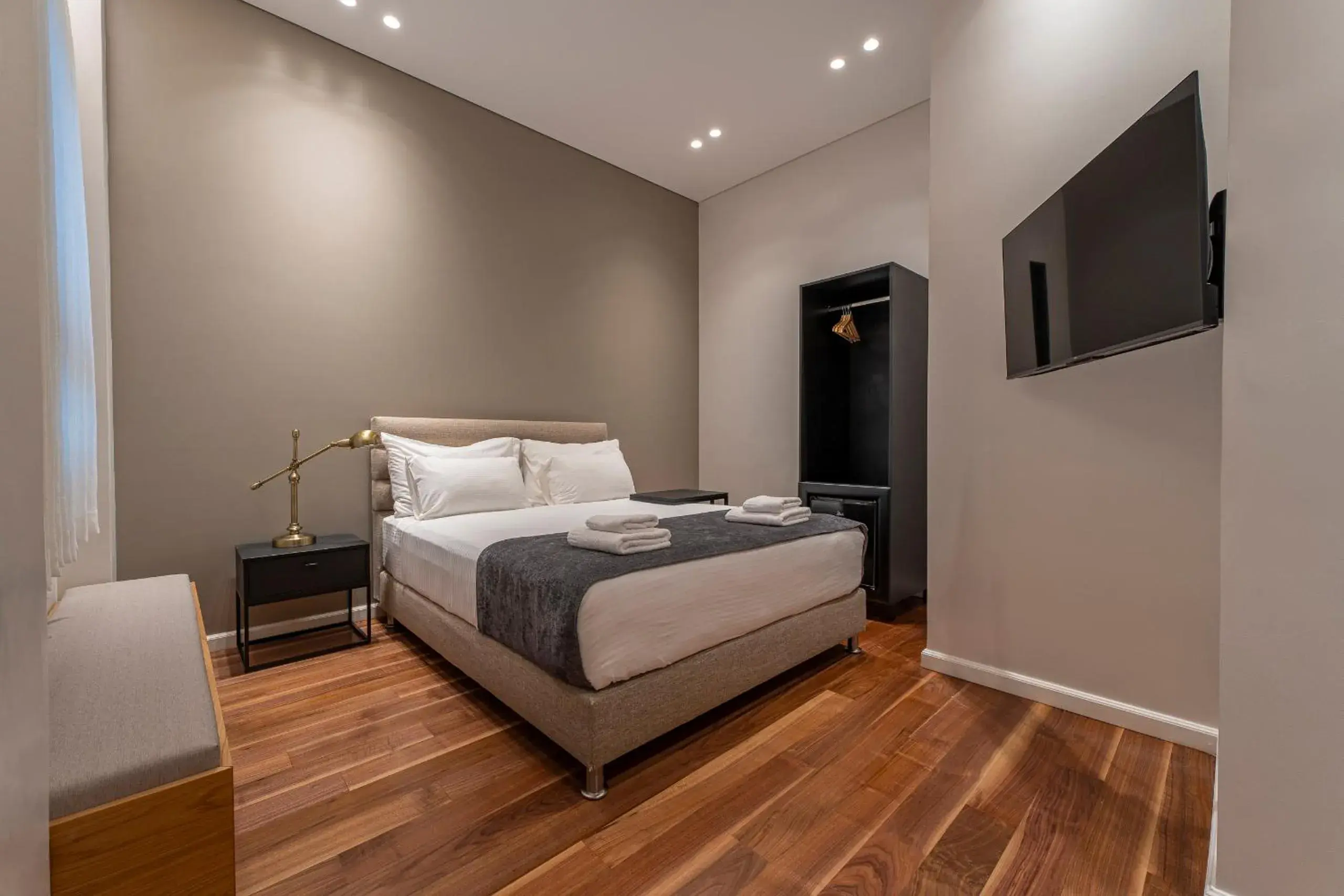 Photo of the whole room, Bed in Hematian Hotel by Effy Photo of the whole room, Bed in Hematian Hotel by Effy