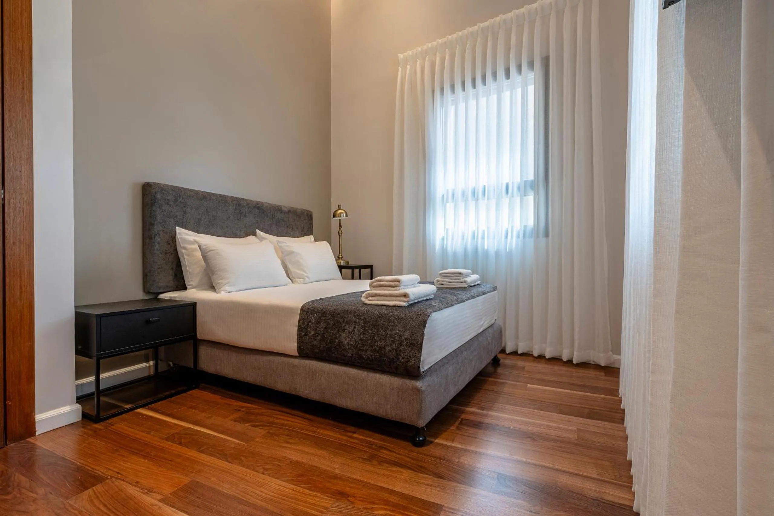 Photo of the whole room, Bed in Hematian Hotel by Effy