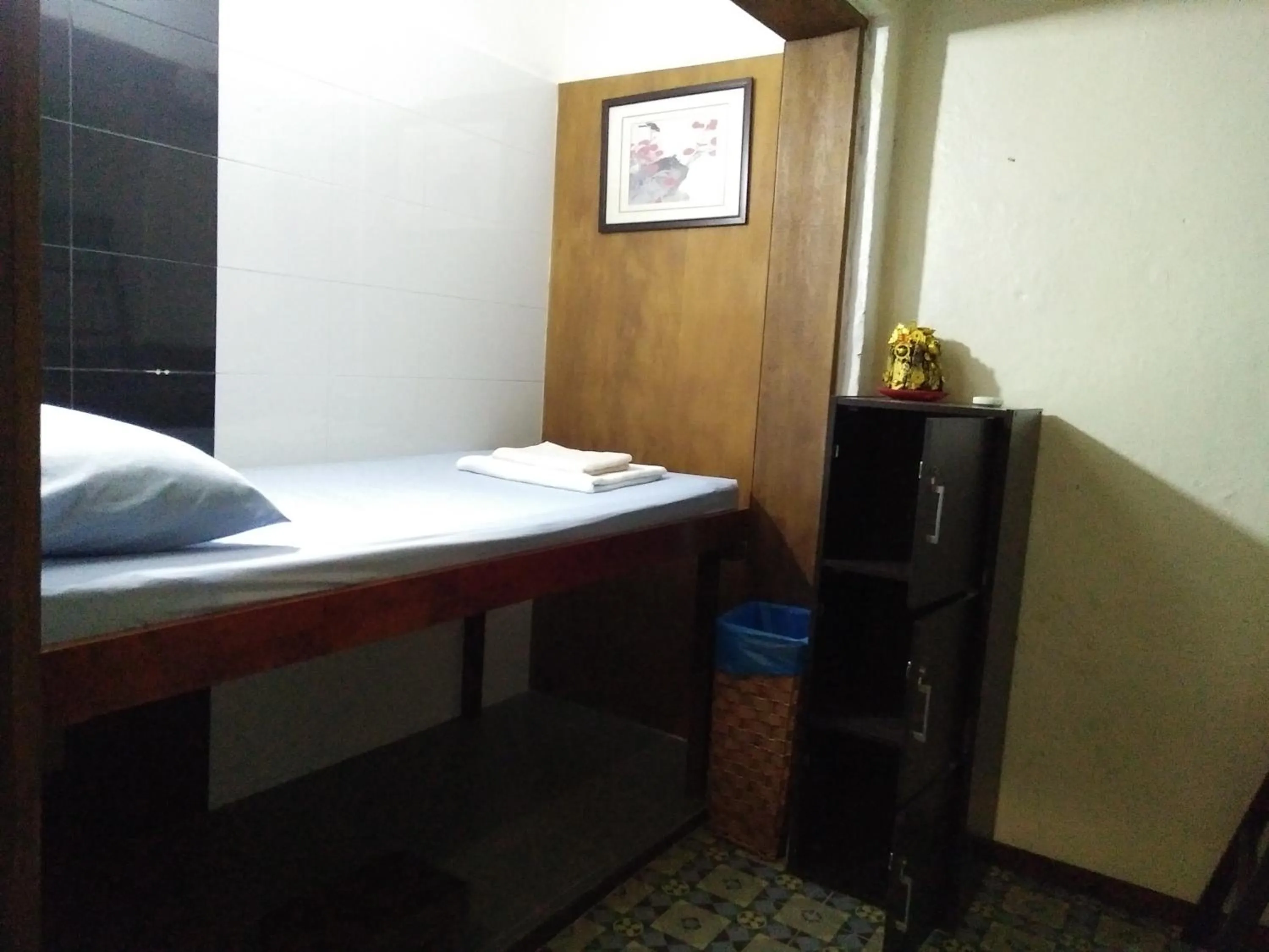 Bed in Sojourn Beds & Cafe