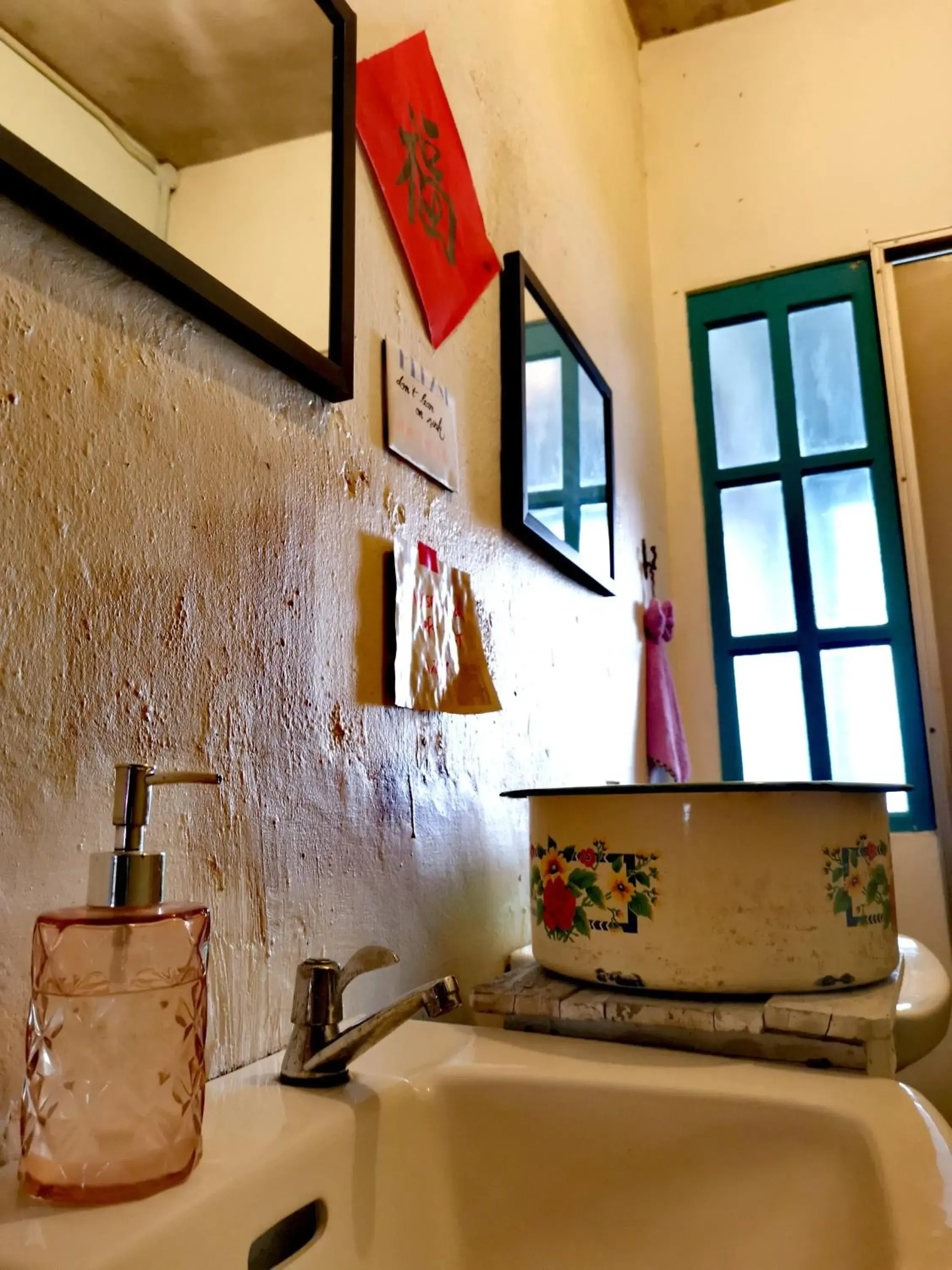 Property building in Sojourn Beds & Cafe Property building in Sojourn Beds & Cafe