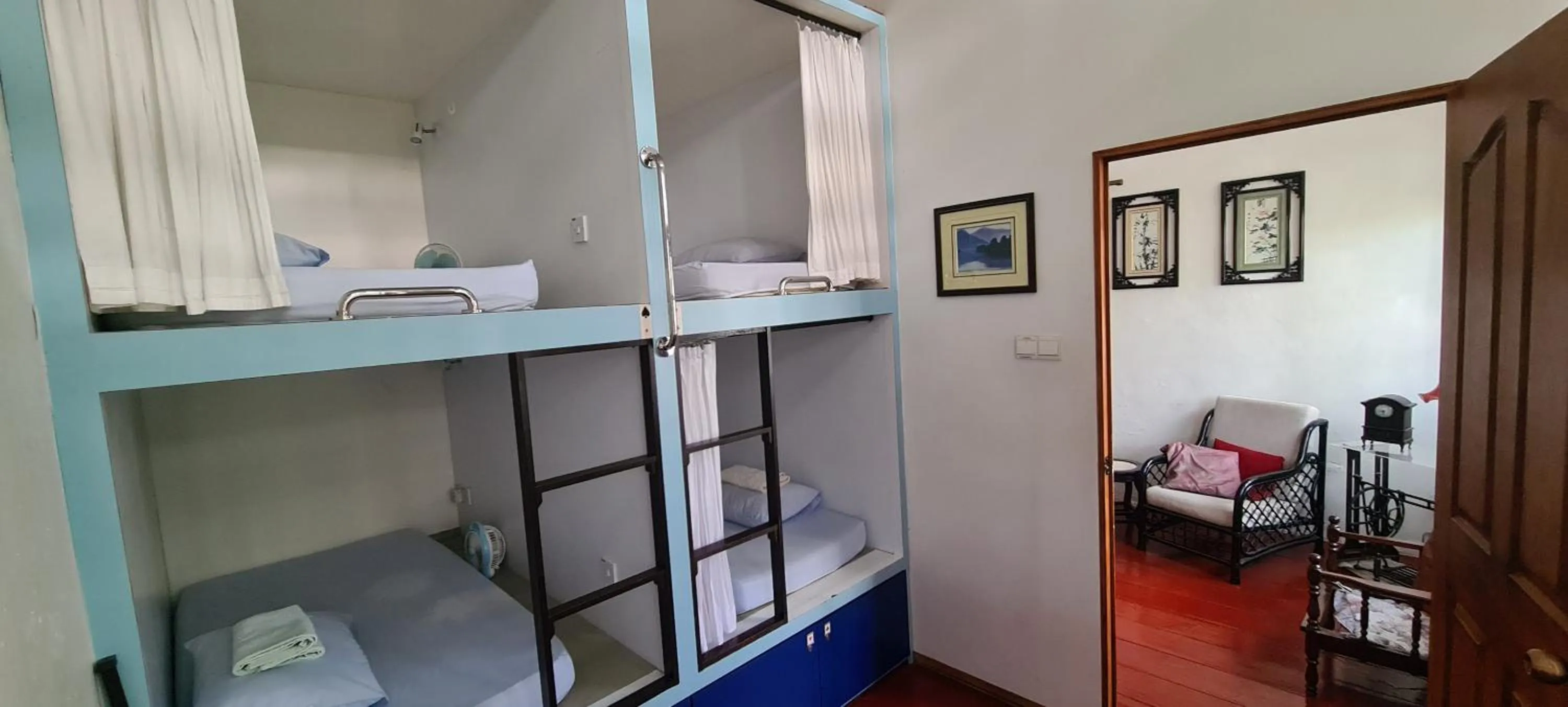 Bedroom, Bed in Sojourn Beds & Cafe