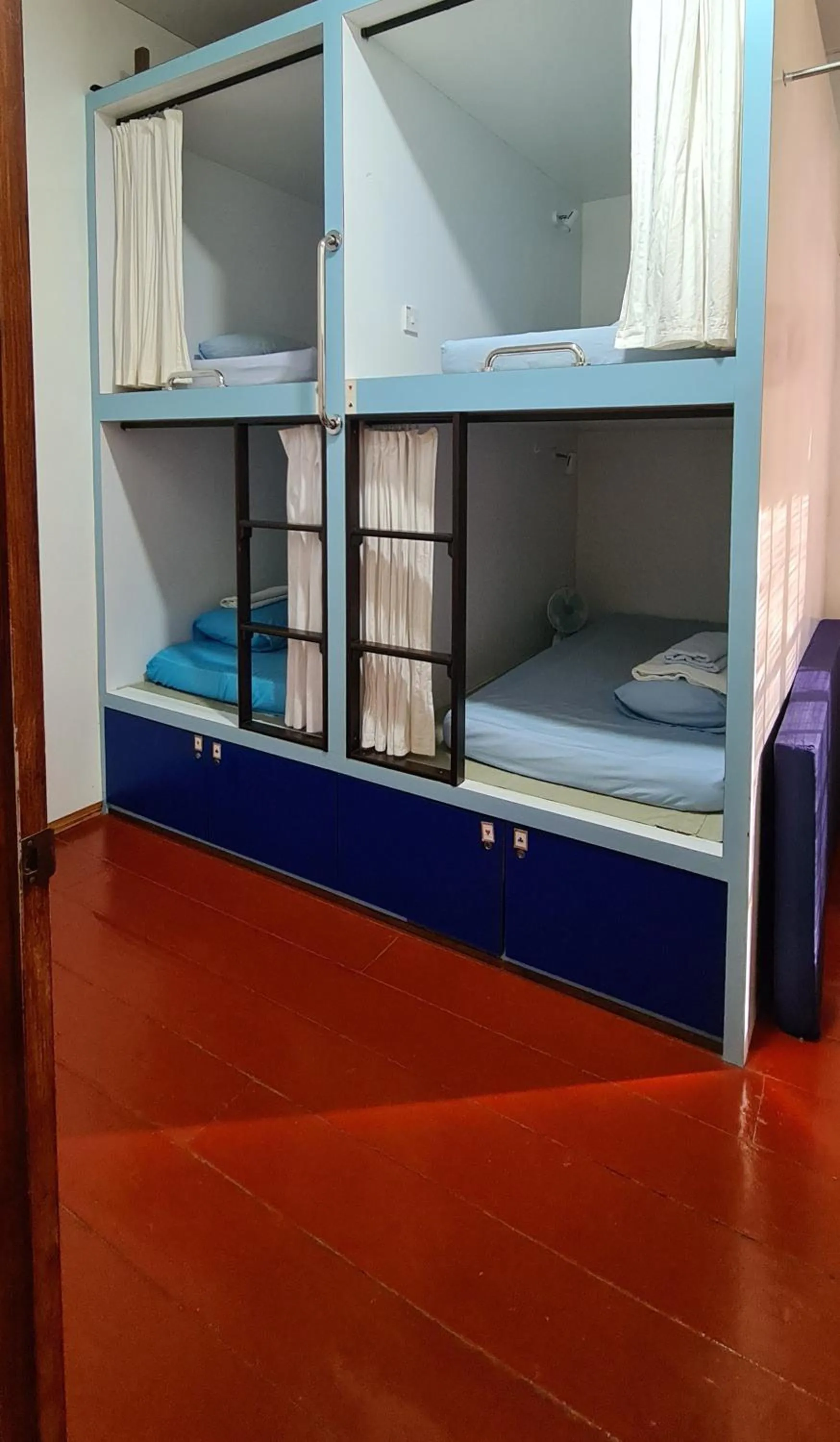 Bed in Sojourn Beds & Cafe