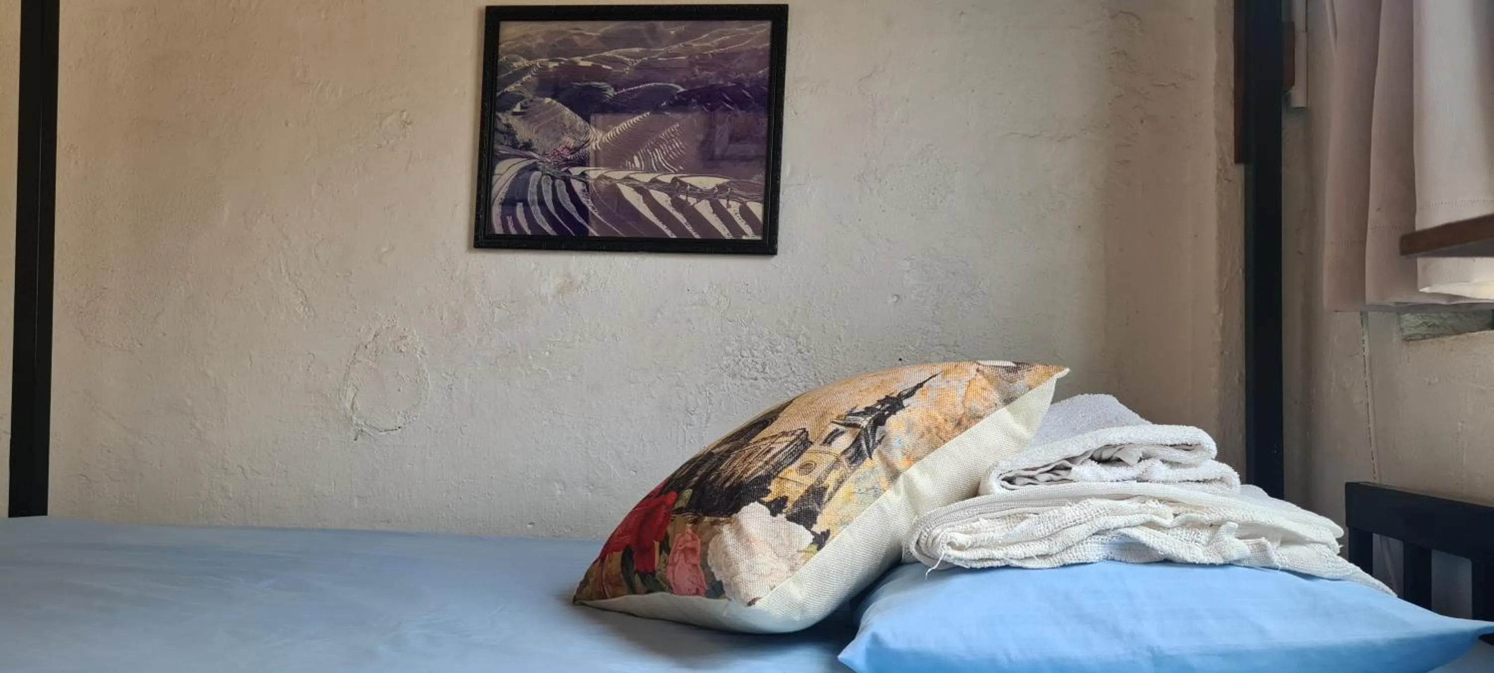 Bedroom, Bed in Sojourn Beds & Cafe