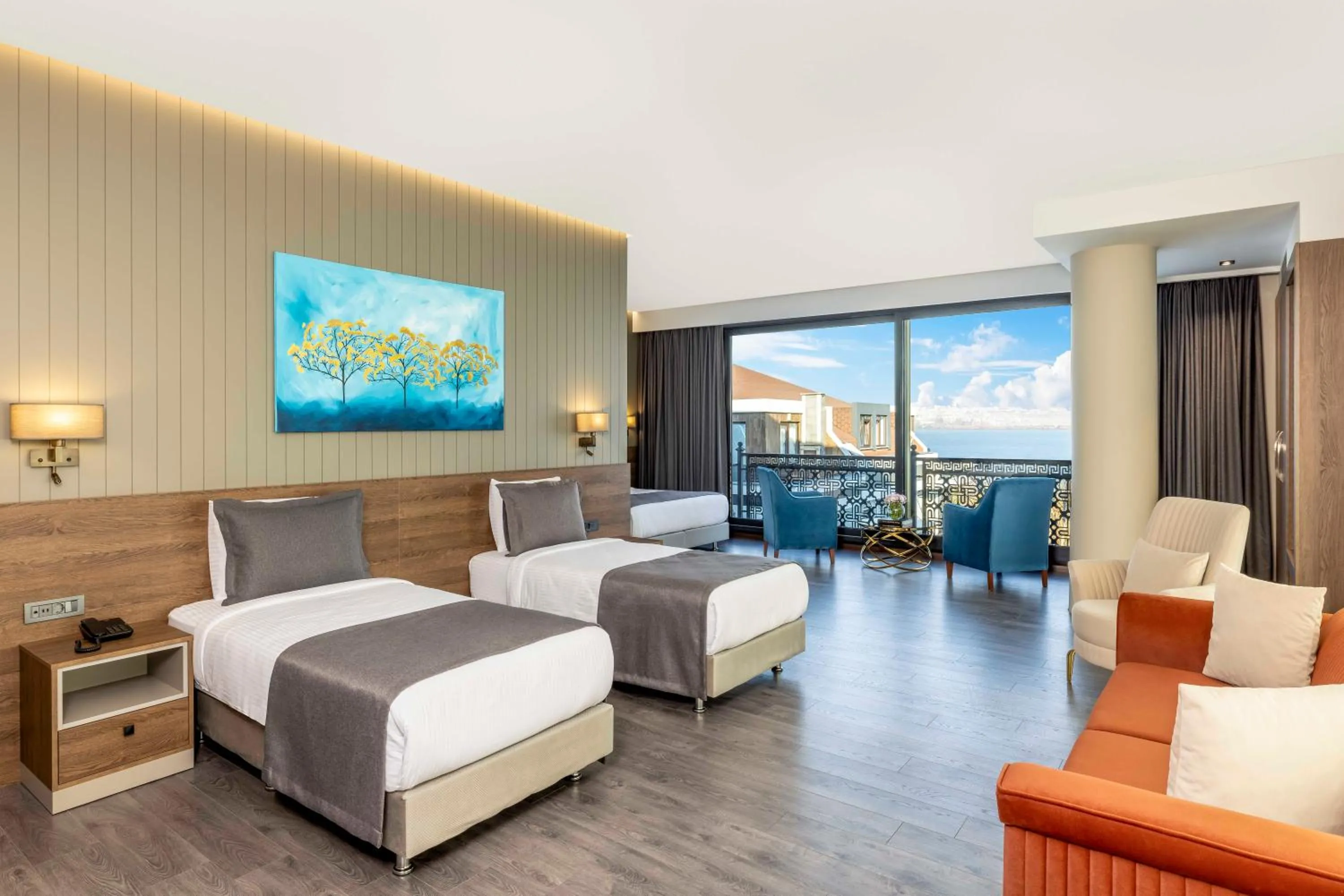 Photo of the whole room, Bed in Ezkar Bathonea Art İstanbul Hotel