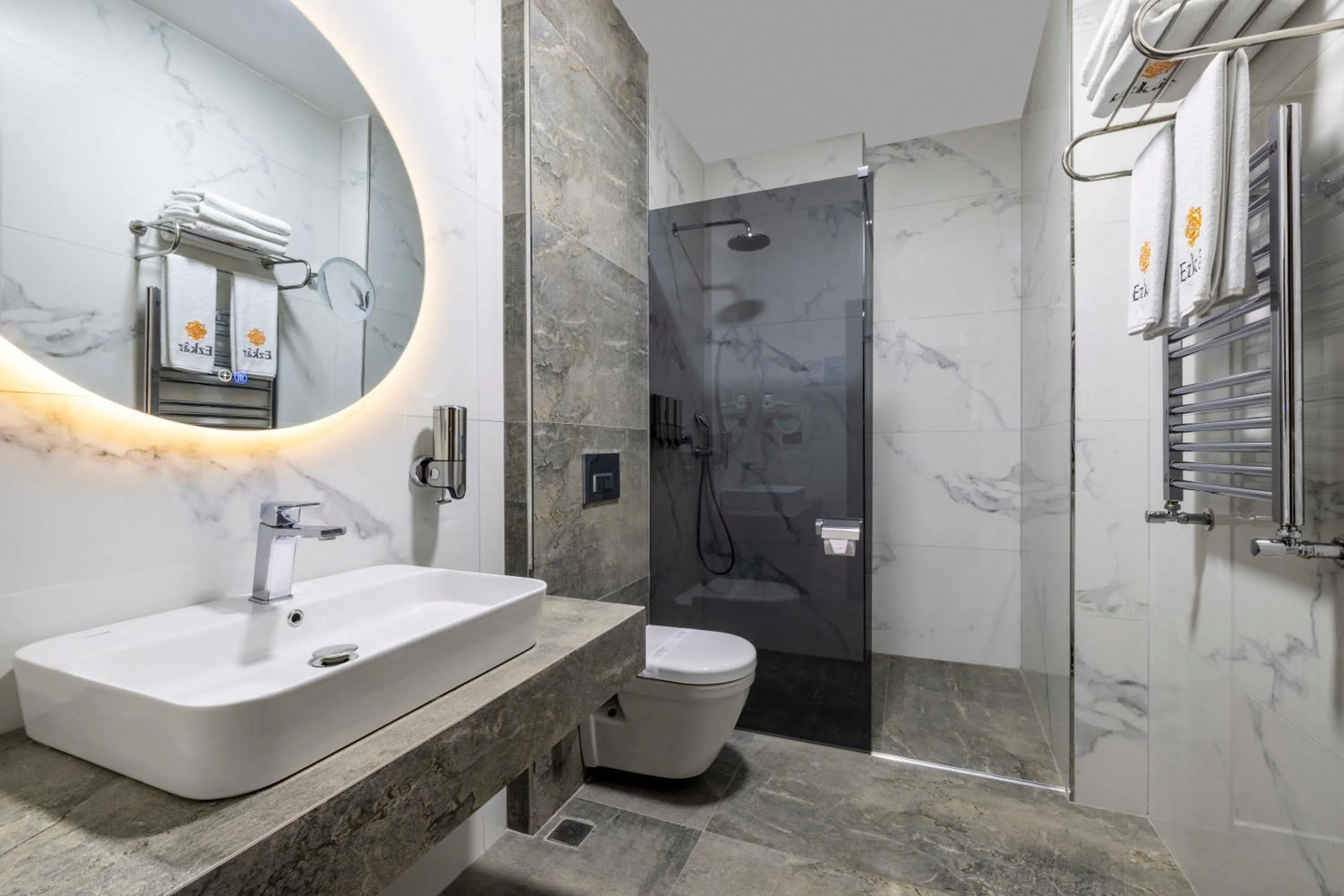 Bathroom in Ezkar Bathonea Art İstanbul Hotel