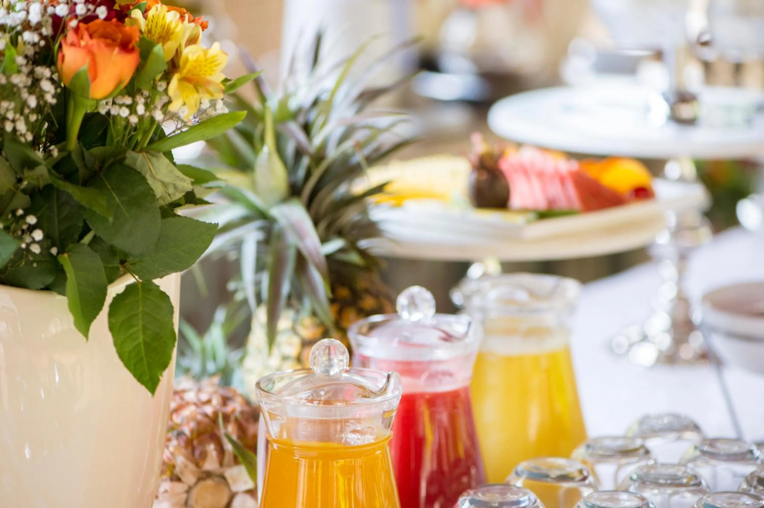 Buffet breakfast in Villa Kololo