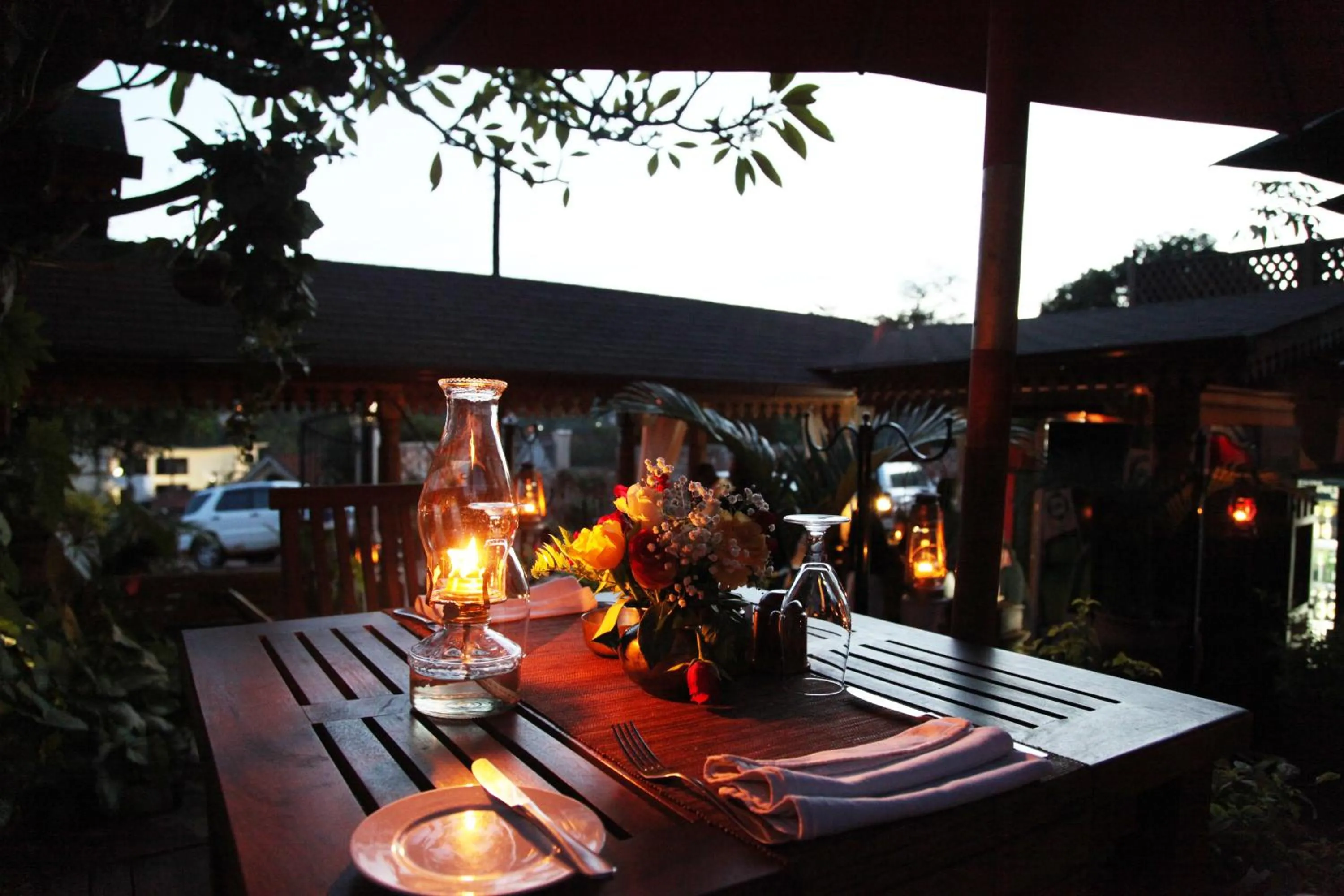 Restaurant/places to eat in Villa Kololo