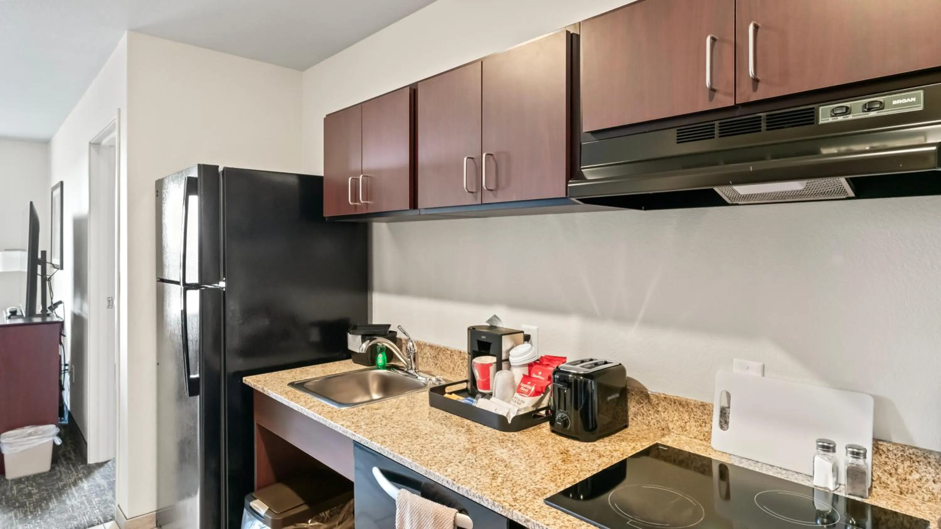 Kitchen or kitchenette in Cobblestone Inn & Suites - Julesburg