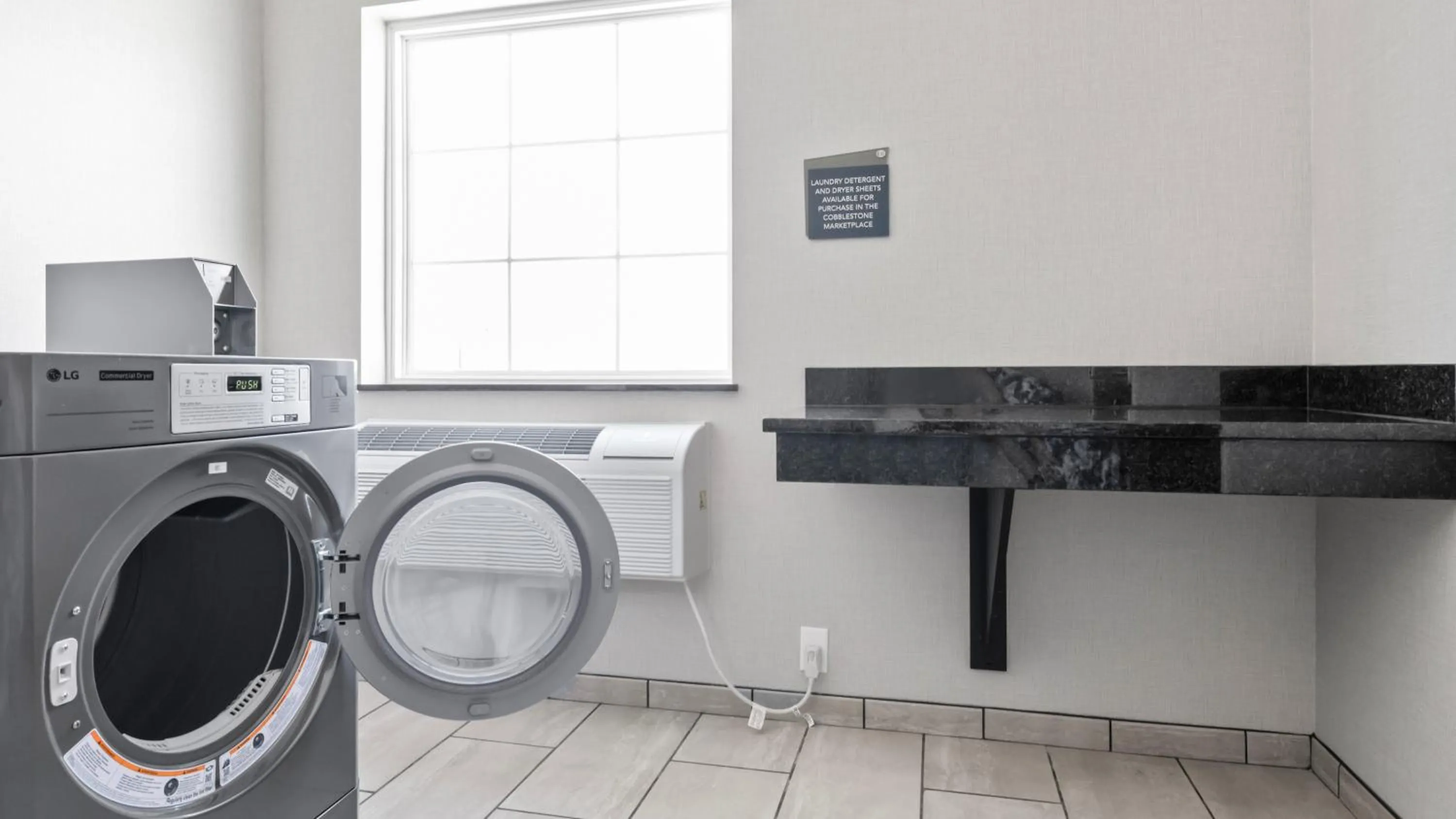 laundry in Cobblestone Inn & Suites - Julesburg