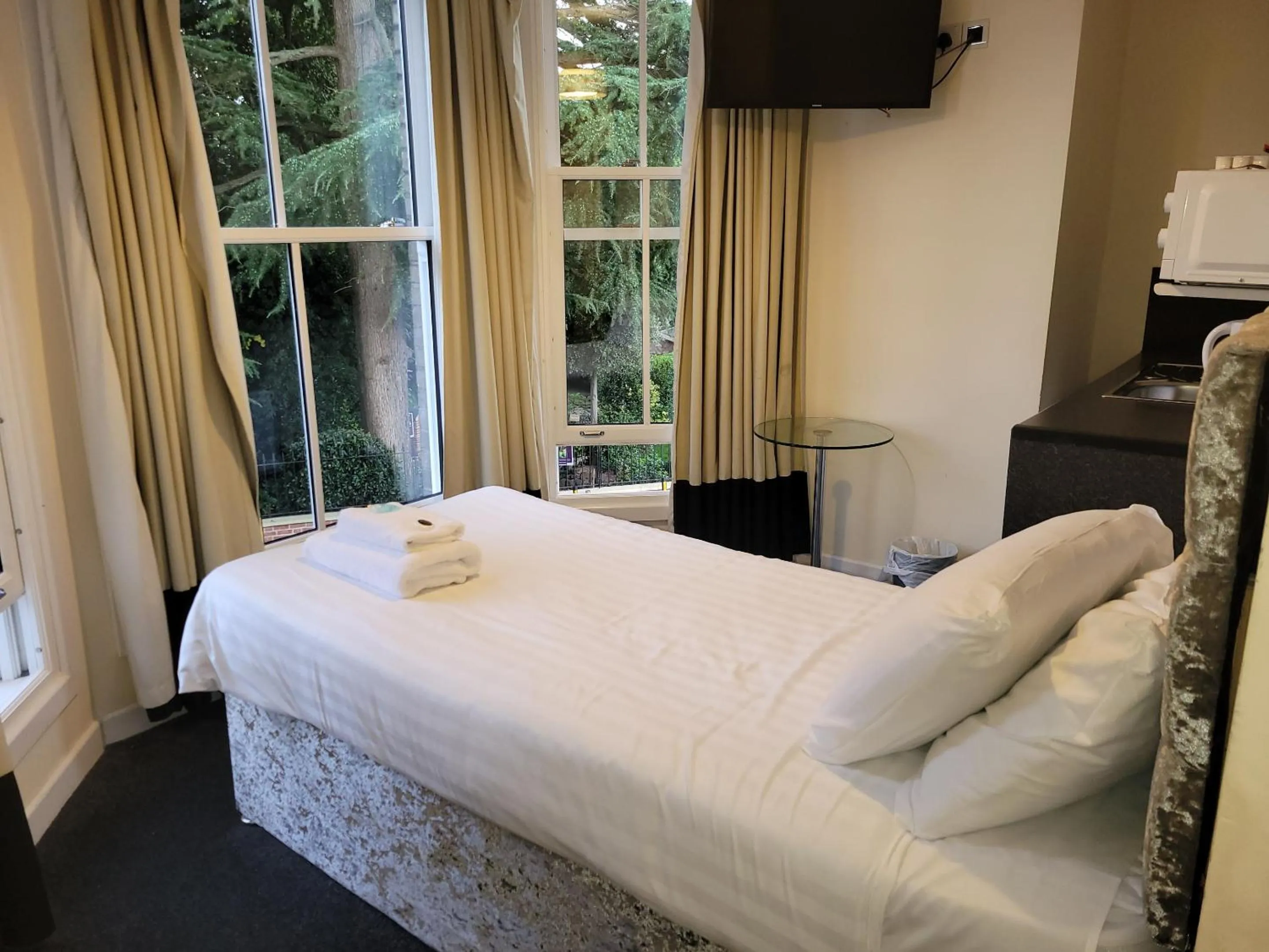 Bedroom, Bed in Nysdill Hotel Norwich