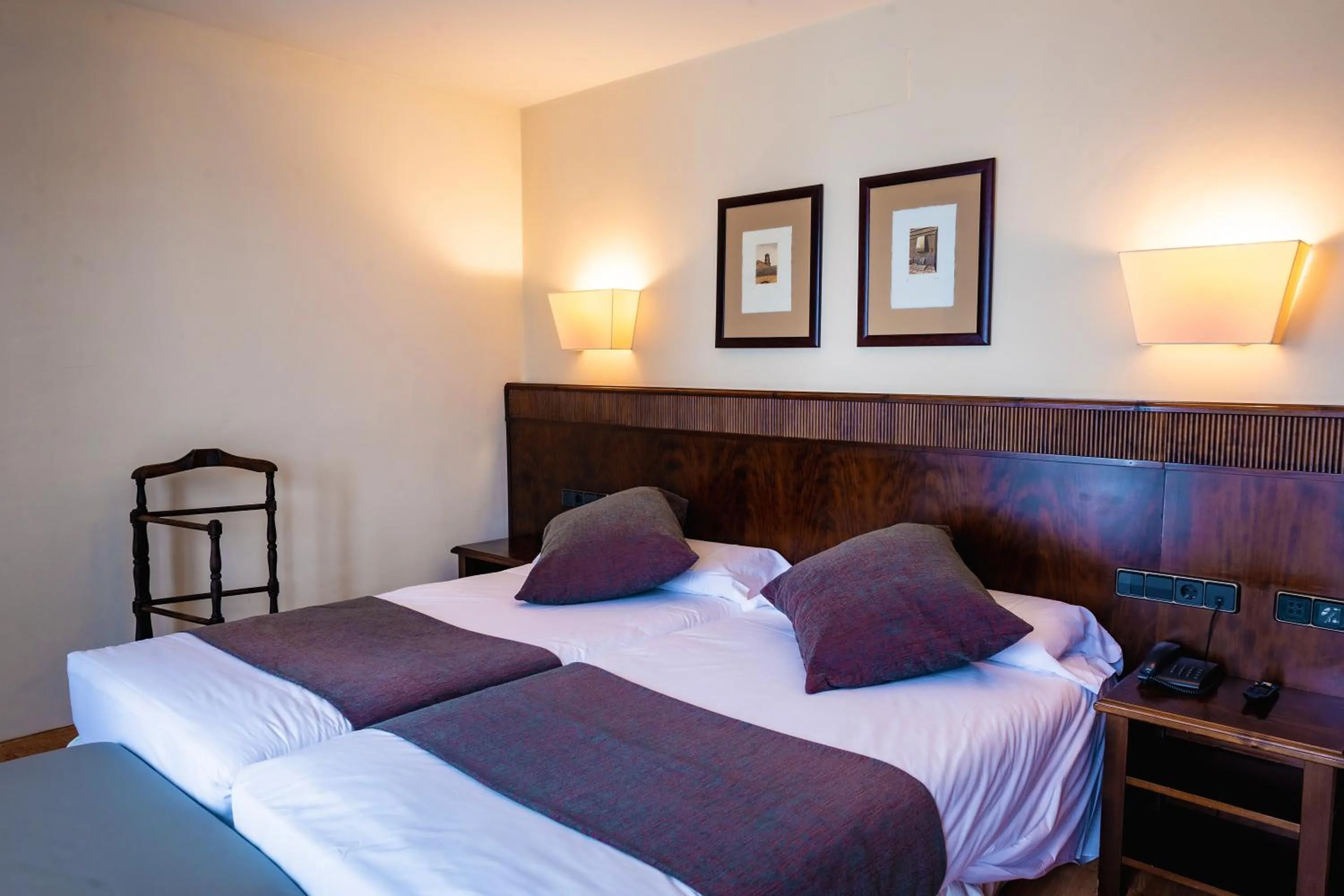 Photo of the whole room, Bed in Hotel Valle De Izas