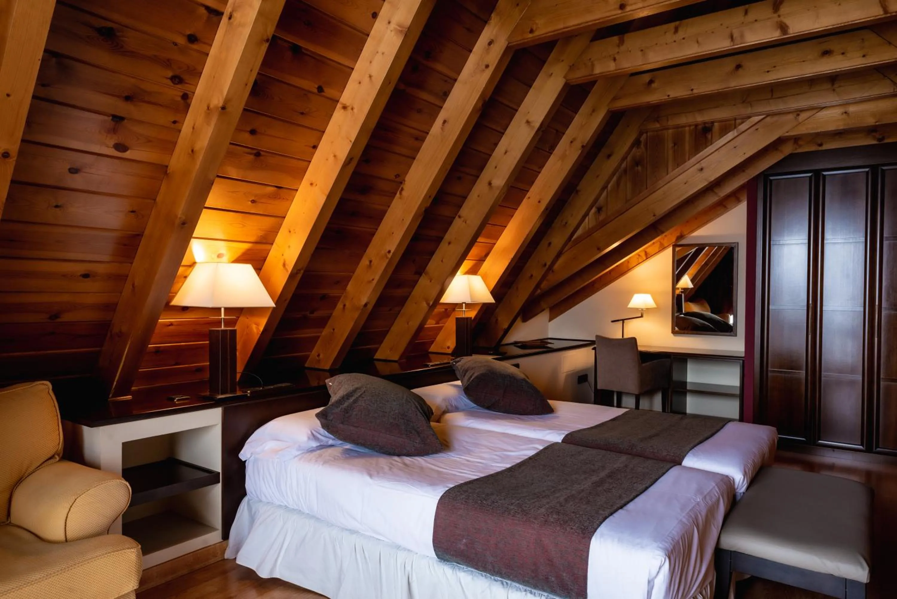 Photo of the whole room, Bed in Hotel Valle De Izas