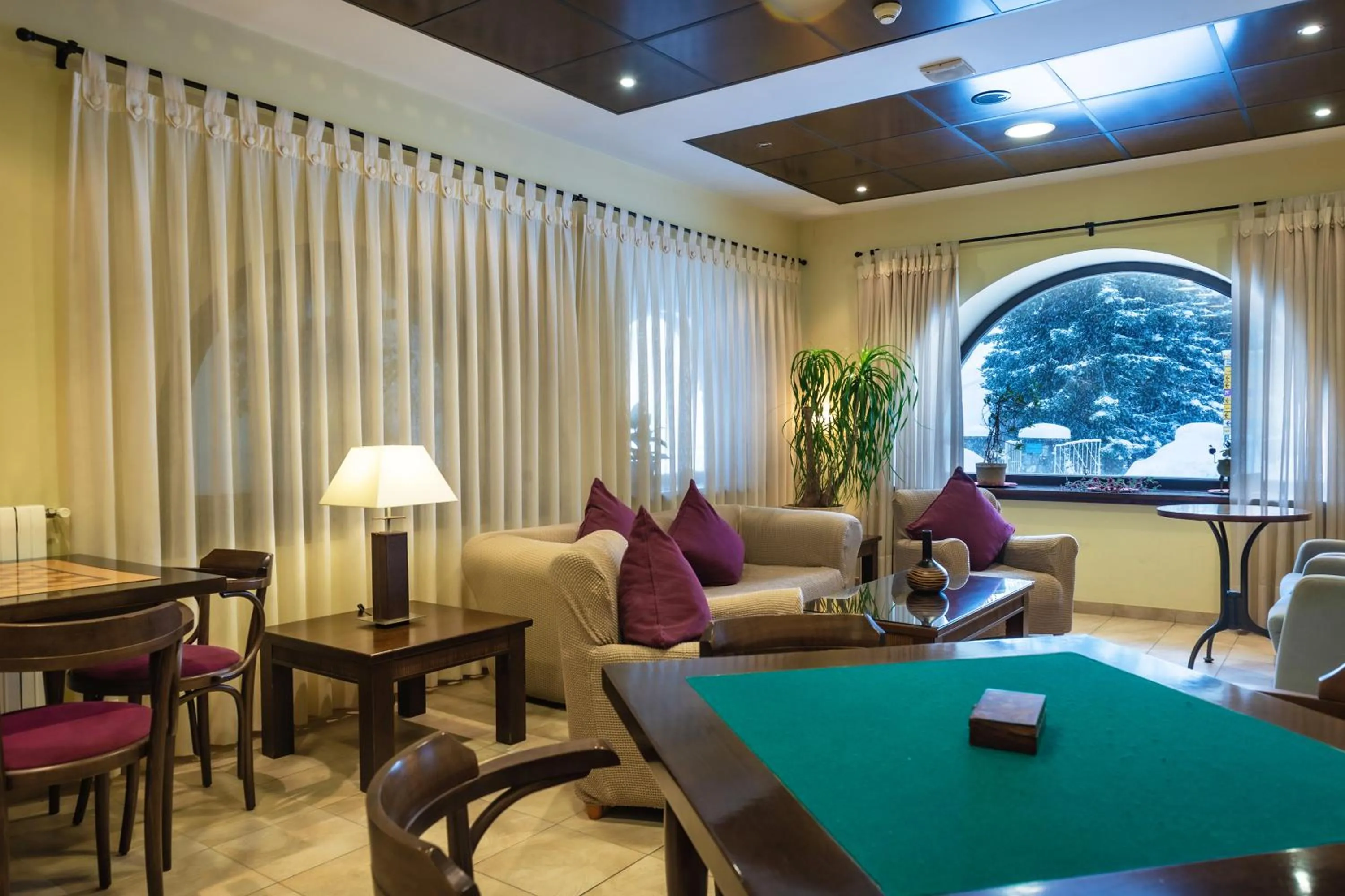 Living room in Hotel Valle De Izas
