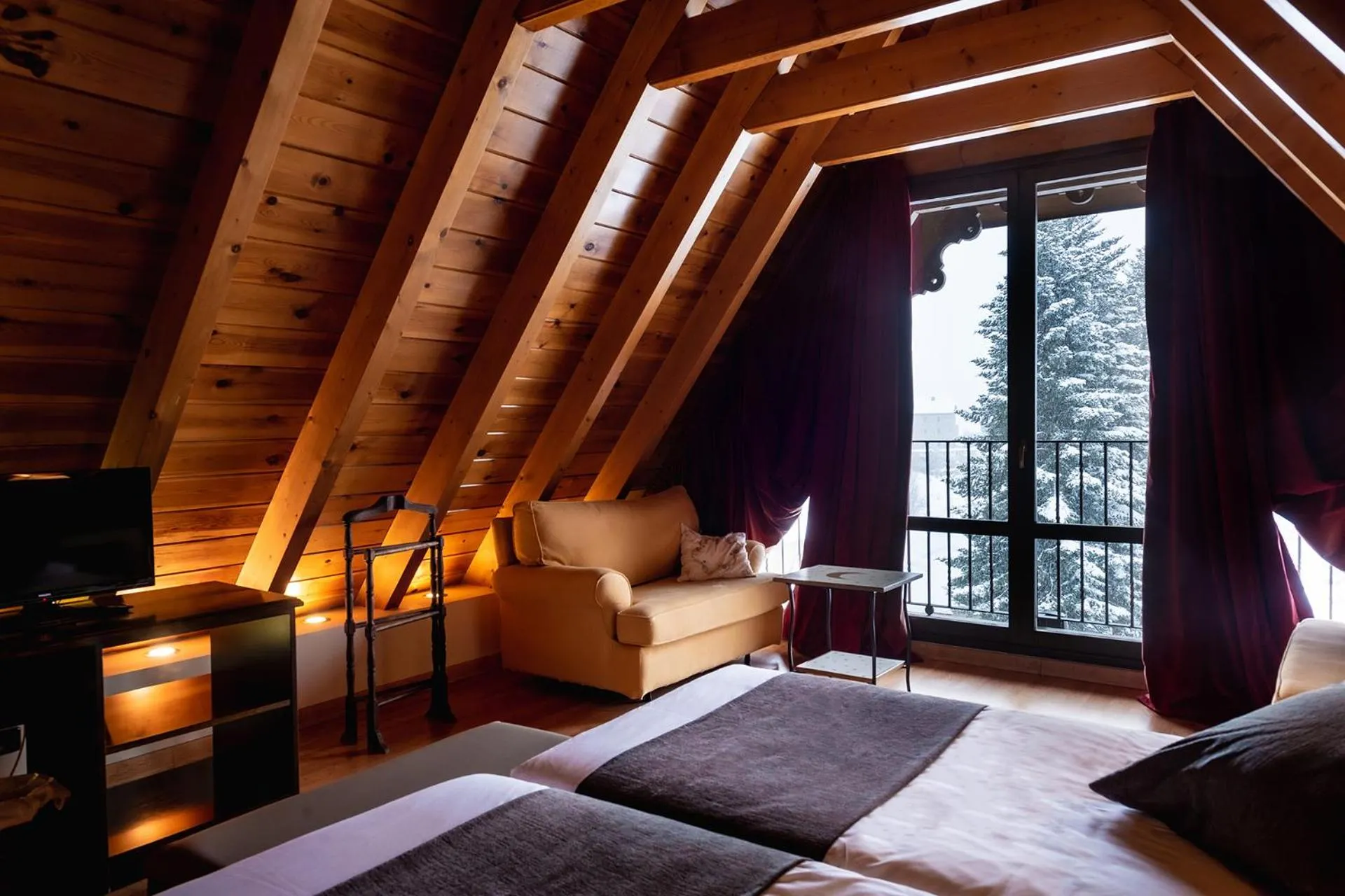 Photo of the whole room, Bed in Hotel Valle De Izas