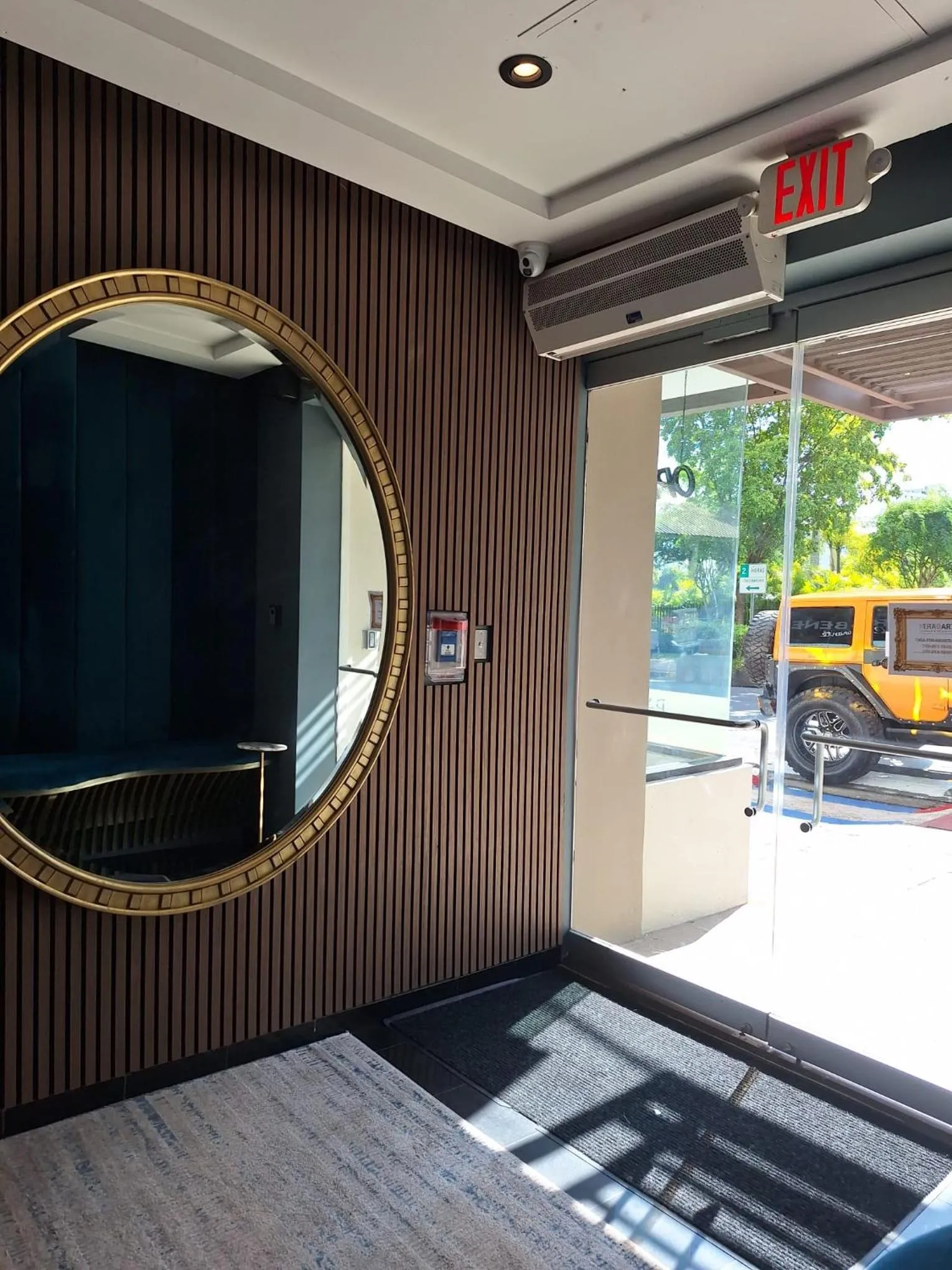 Lobby or reception in Metro Art Hotel