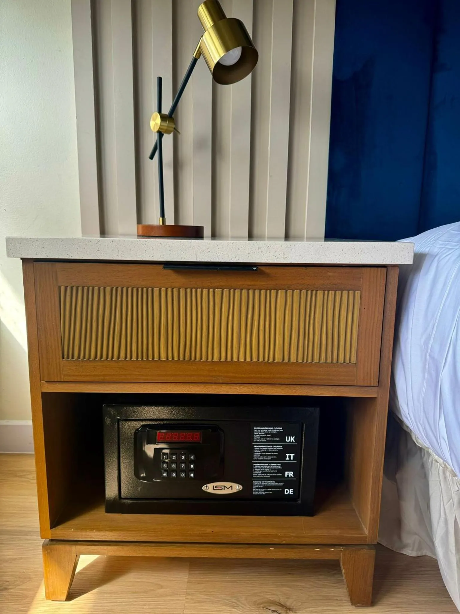 safe in Metro Art Hotel