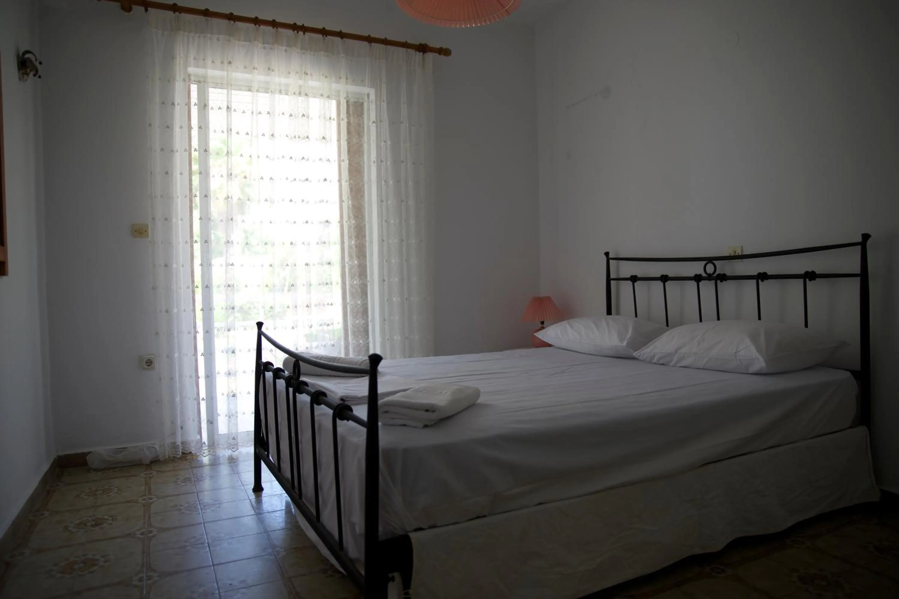 Kavos Central Gardens