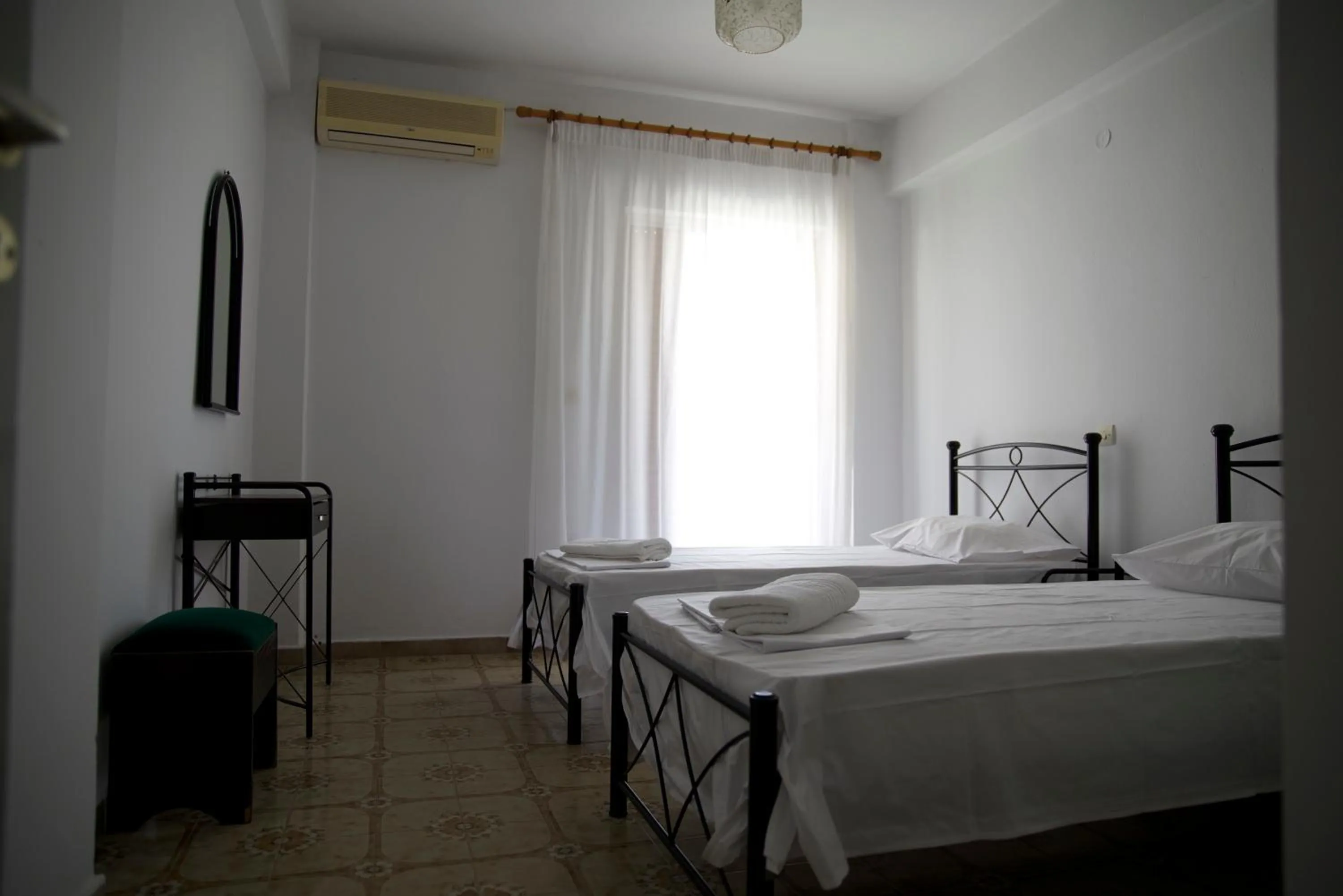 Kavos Central Gardens