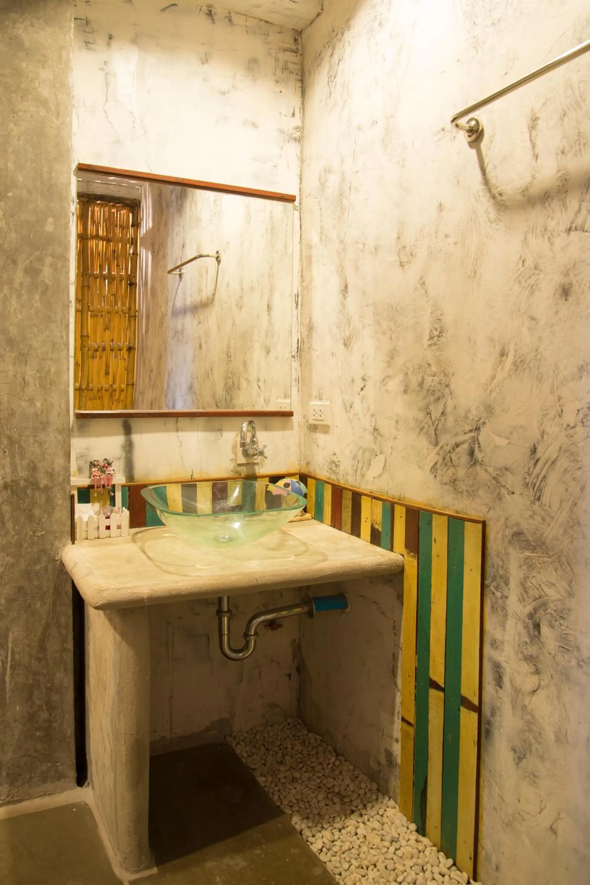 Photo of the whole room in BaanChompooAmphawa