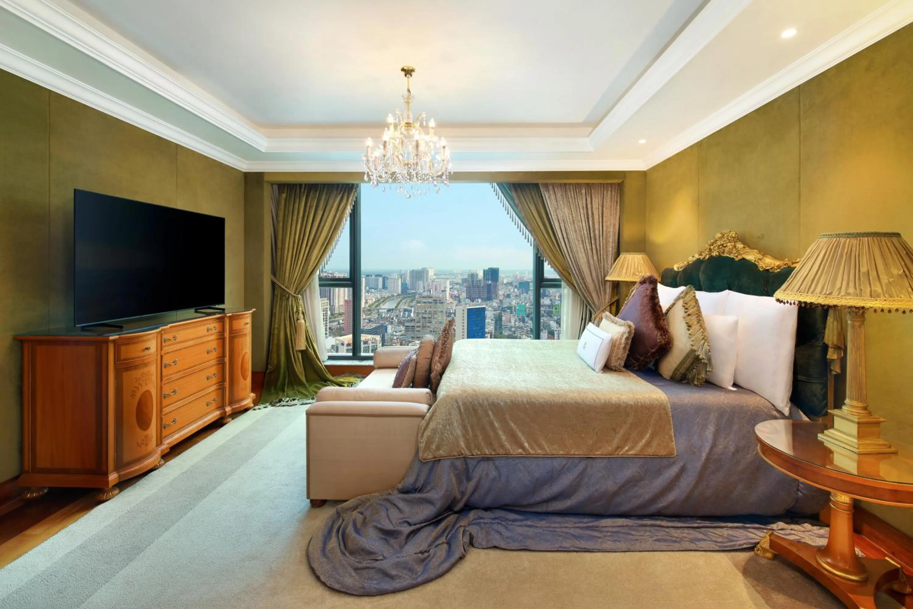 Bed in The Reverie Saigon