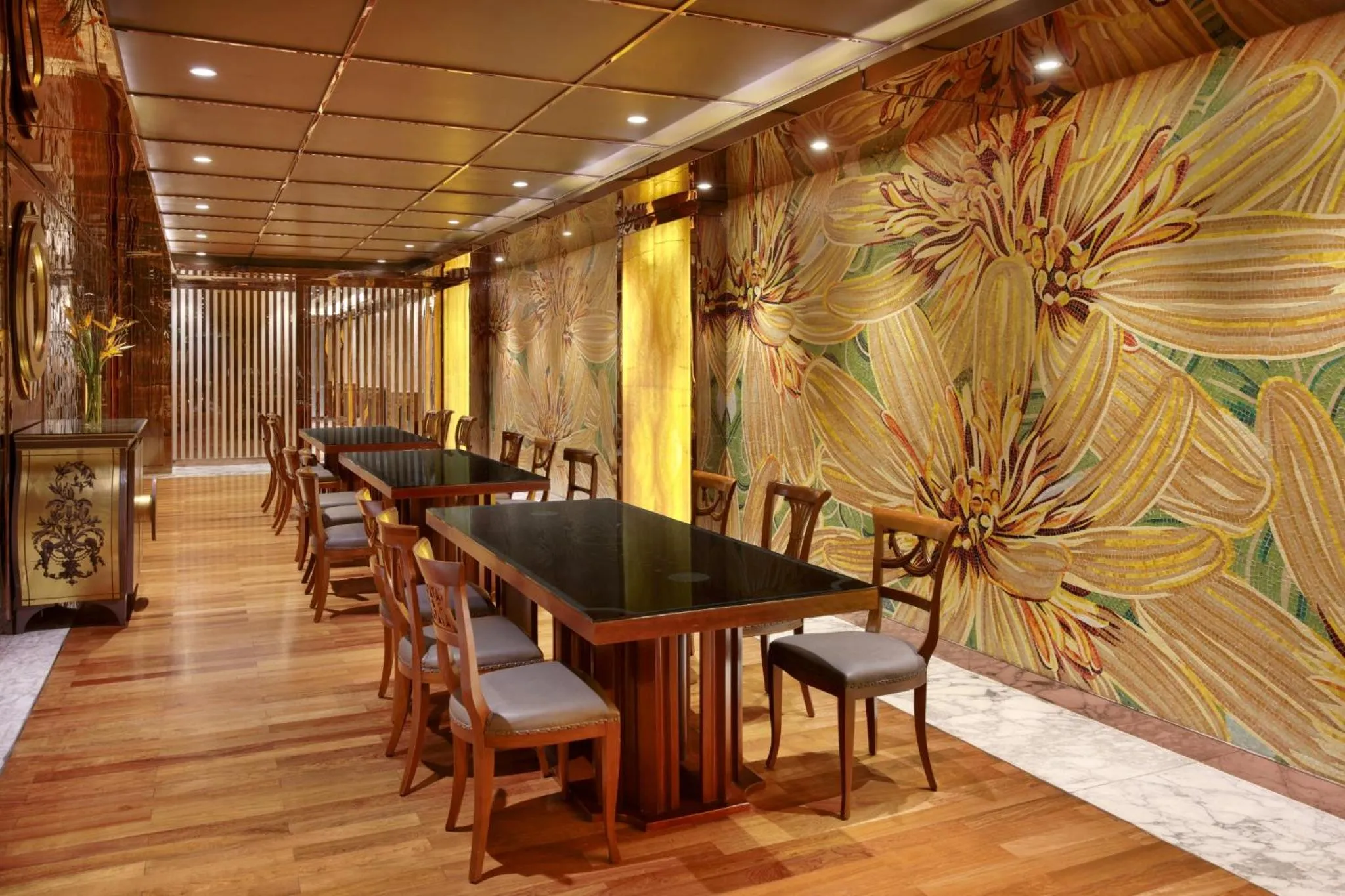 Lounge or bar in The Reverie Saigon