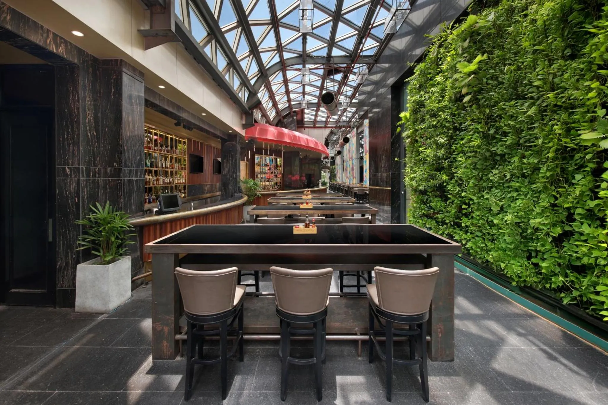 Lounge or bar in The Reverie Saigon