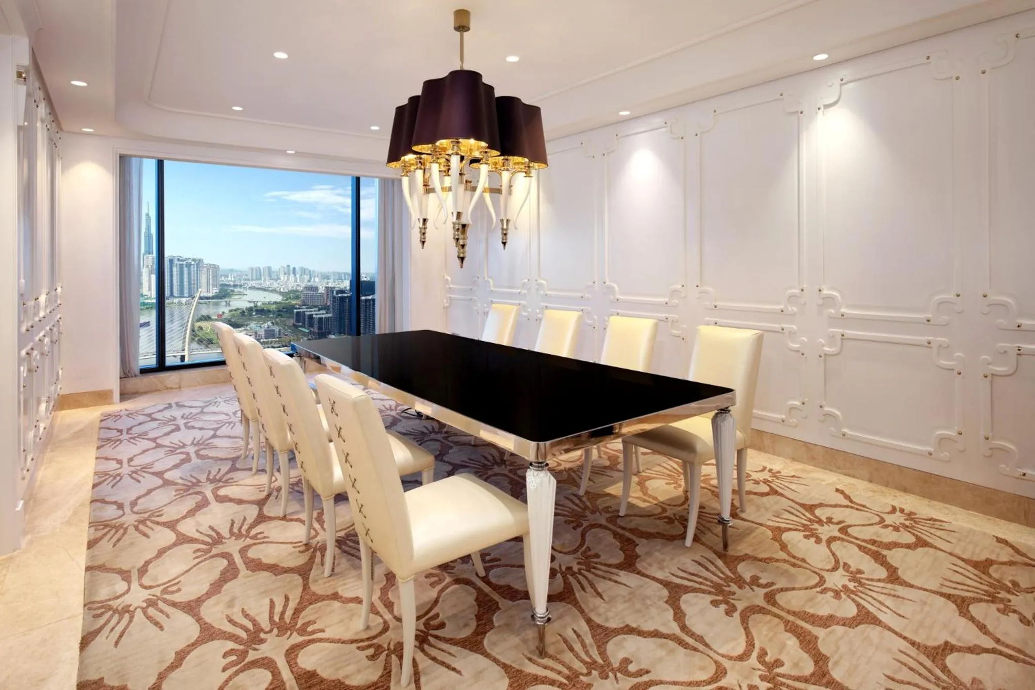 Lounge or bar in The Reverie Saigon