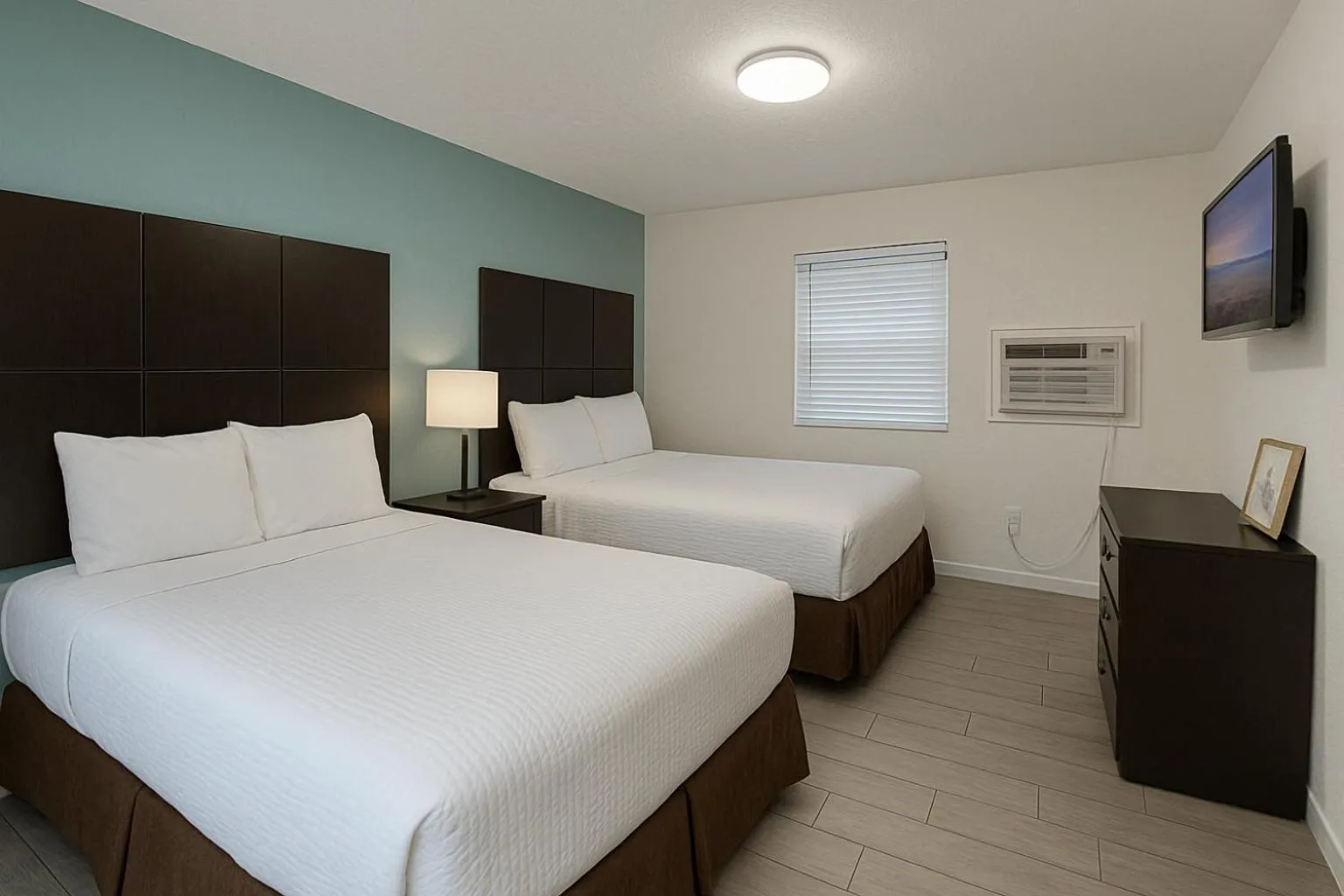 Bed in Ocean Holiday Motel