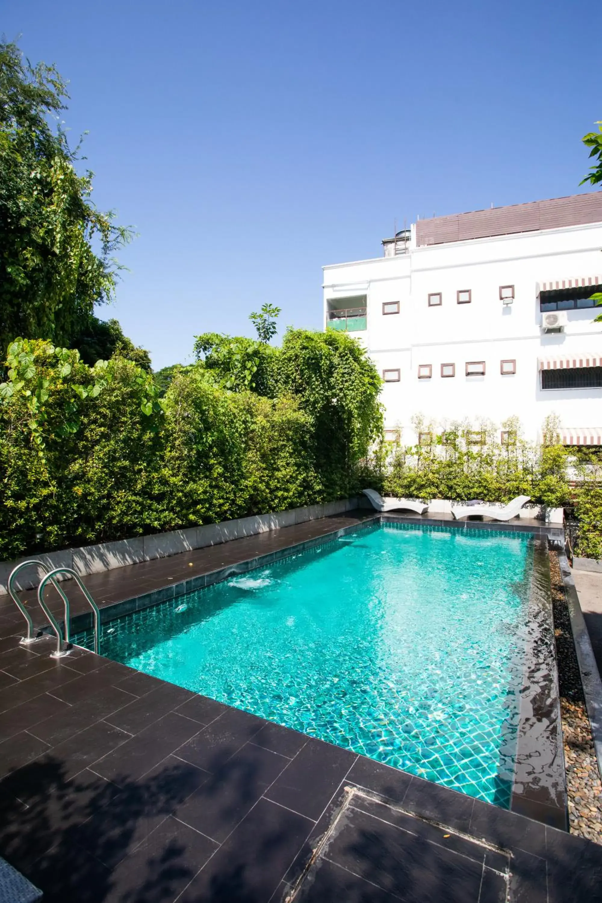 Swimming pool in Jira Boutique Residence Swimming pool in Jira Boutique Residence