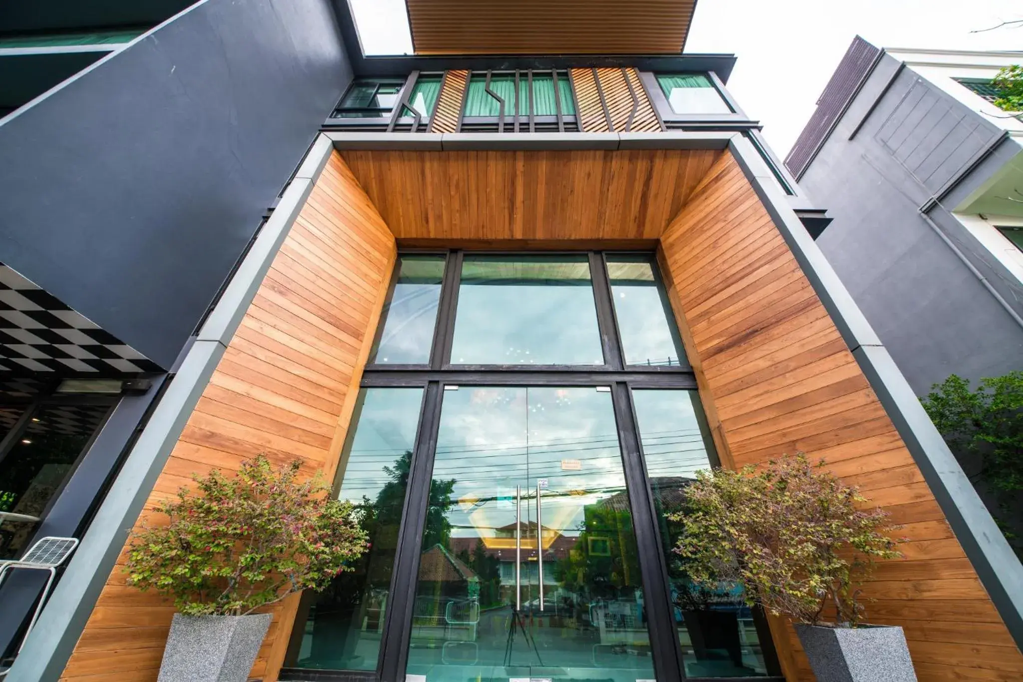 Facade/entrance in Jira Boutique Residence Facade/entrance in Jira Boutique Residence