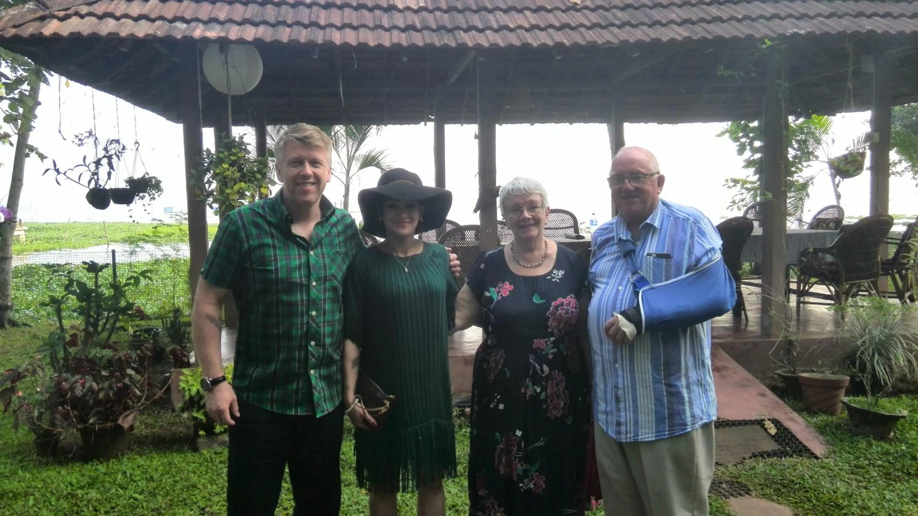 group of guests in Lovedale Lakeside Homestay