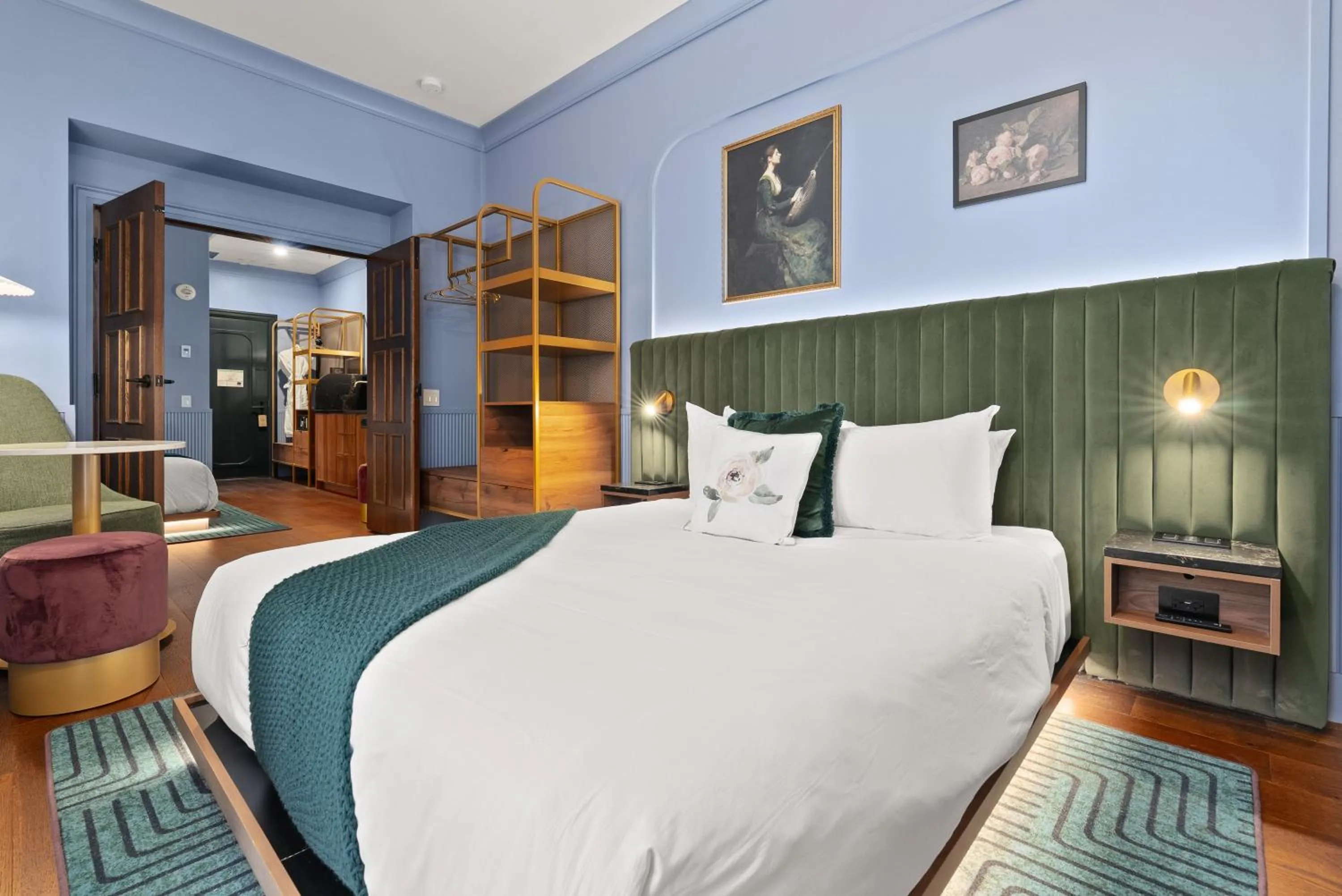Restaurant/places to eat, Bed in Hôtel Maurice
