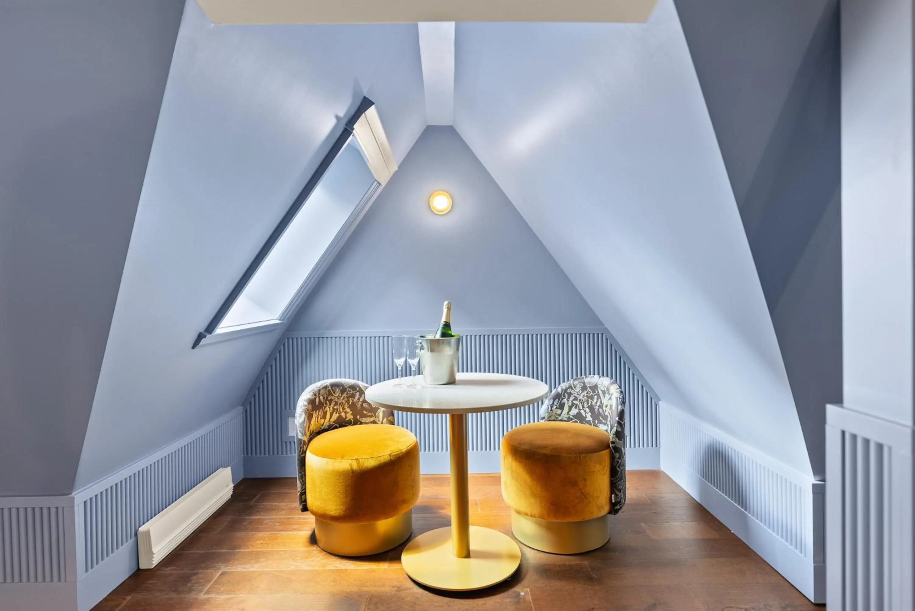 Seating area in Hôtel Maurice