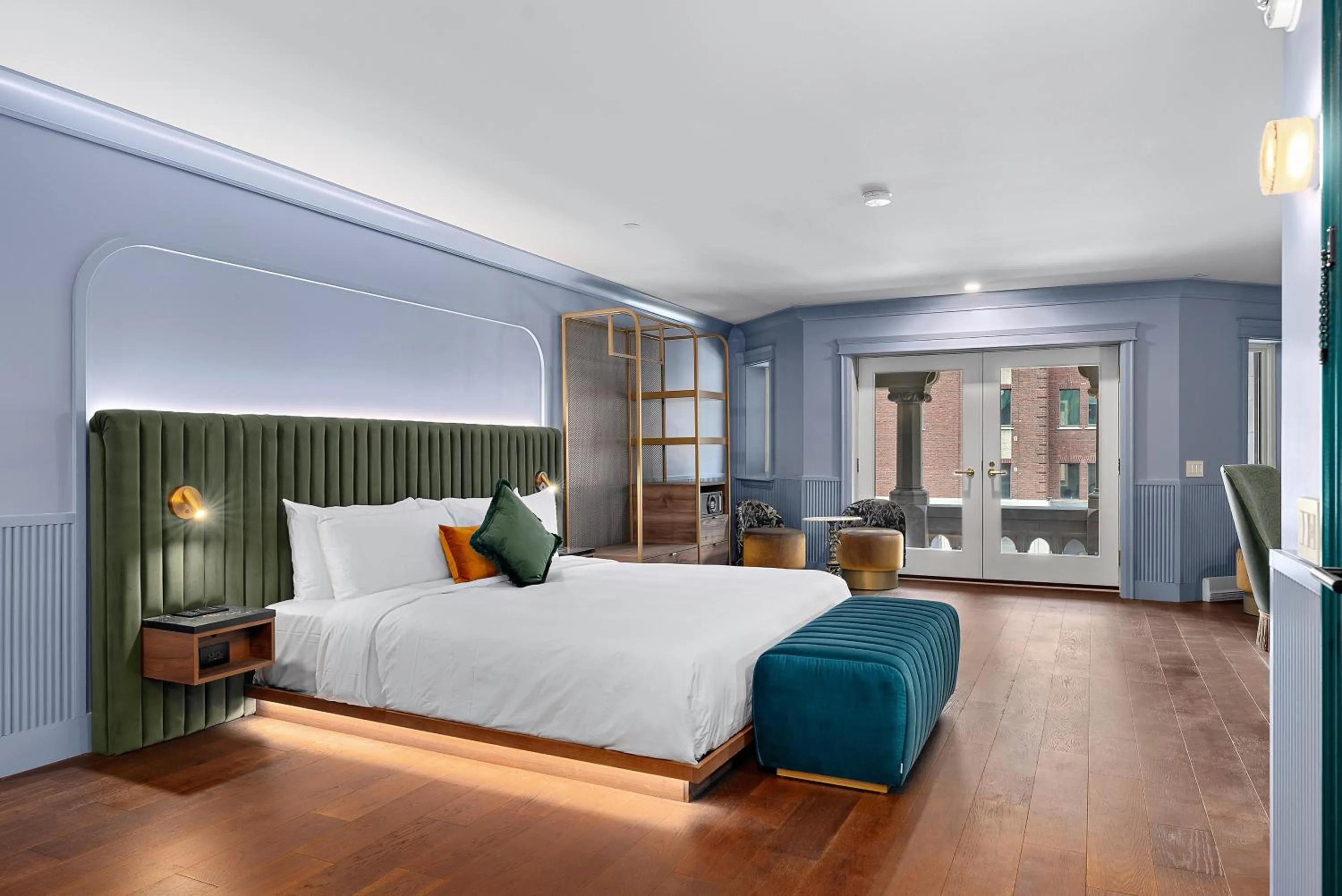 Photo of the whole room, Bed in Hôtel Maurice