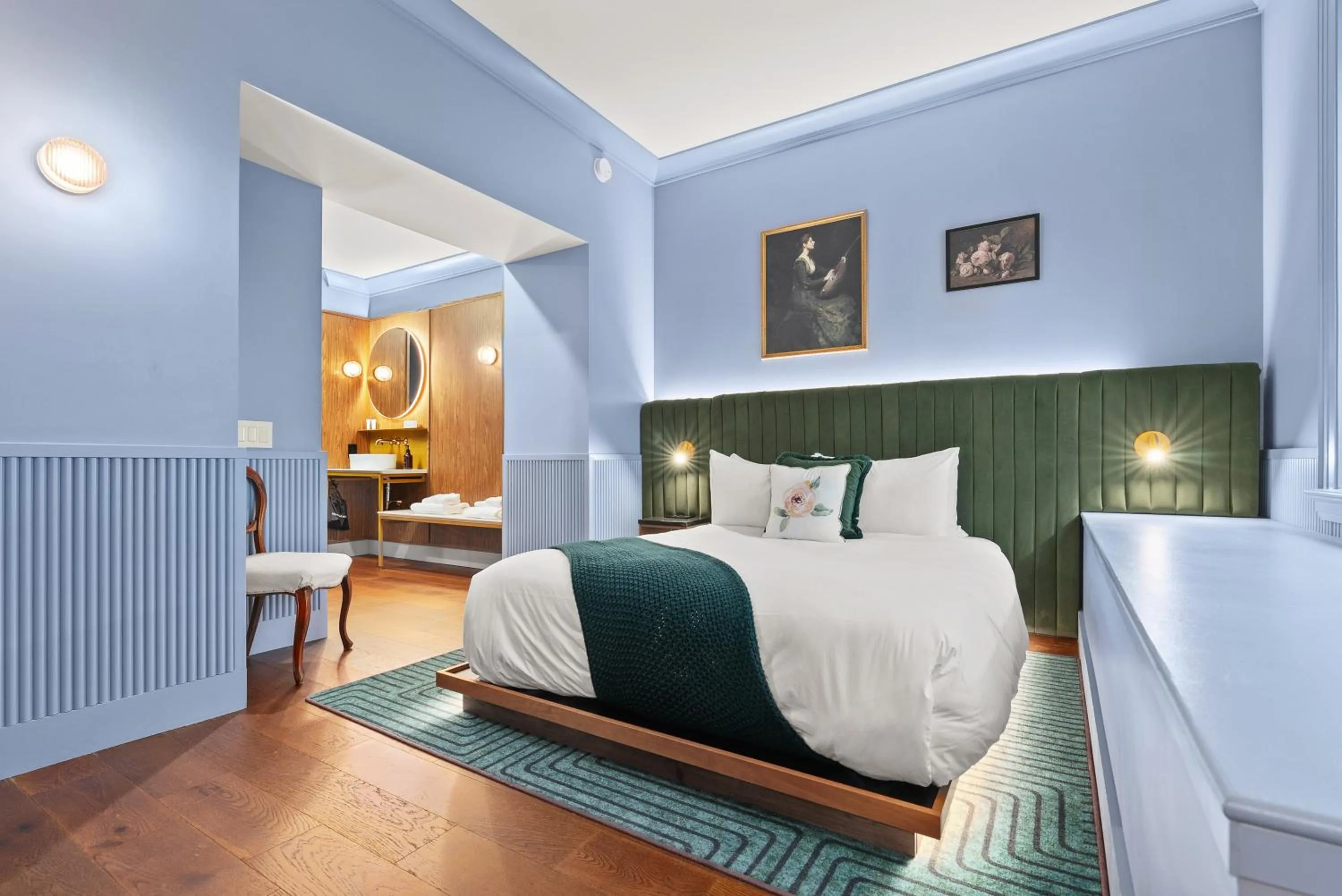 Restaurant/places to eat, Bed in Hôtel Maurice
