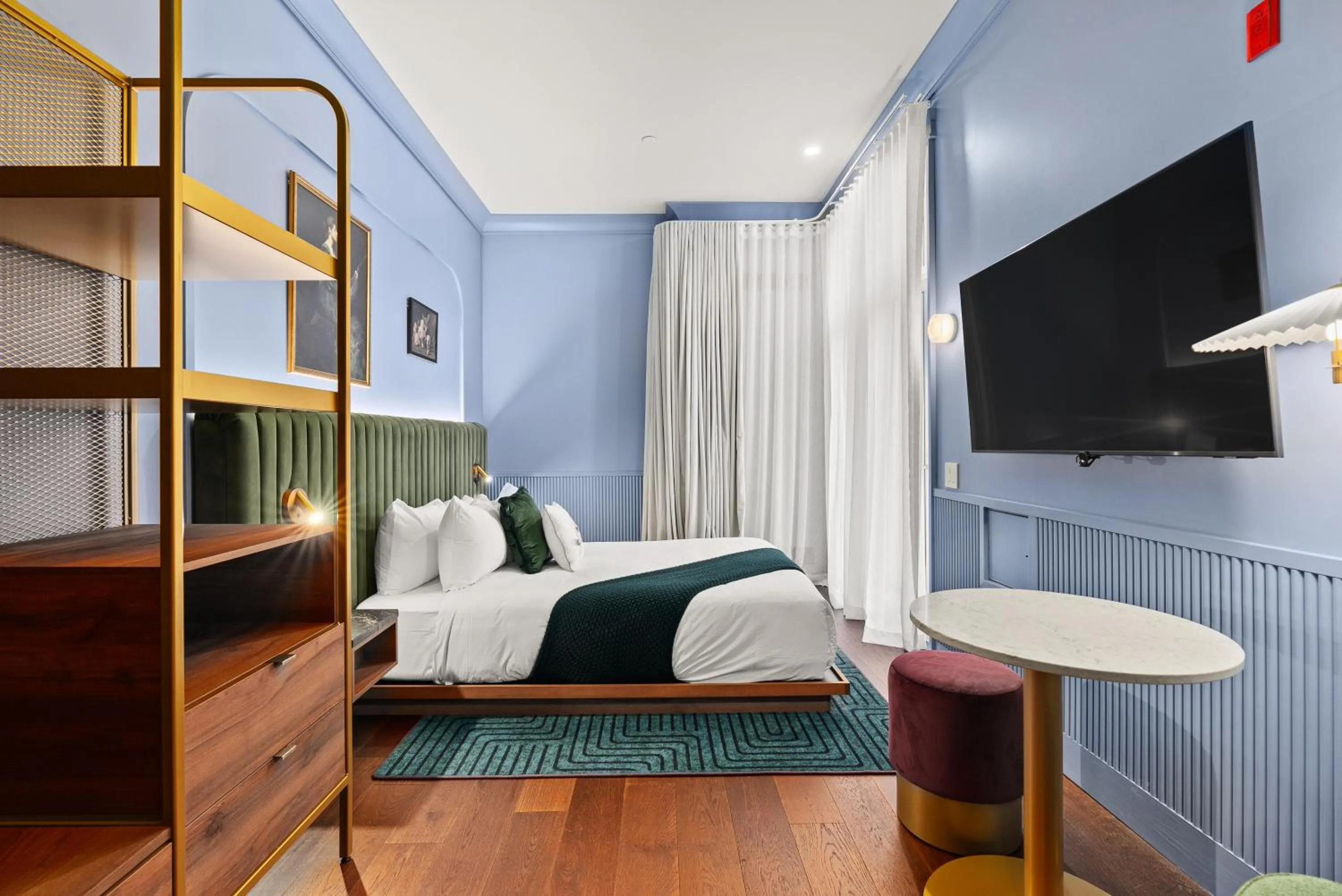 Restaurant/places to eat, Bed in Hôtel Maurice