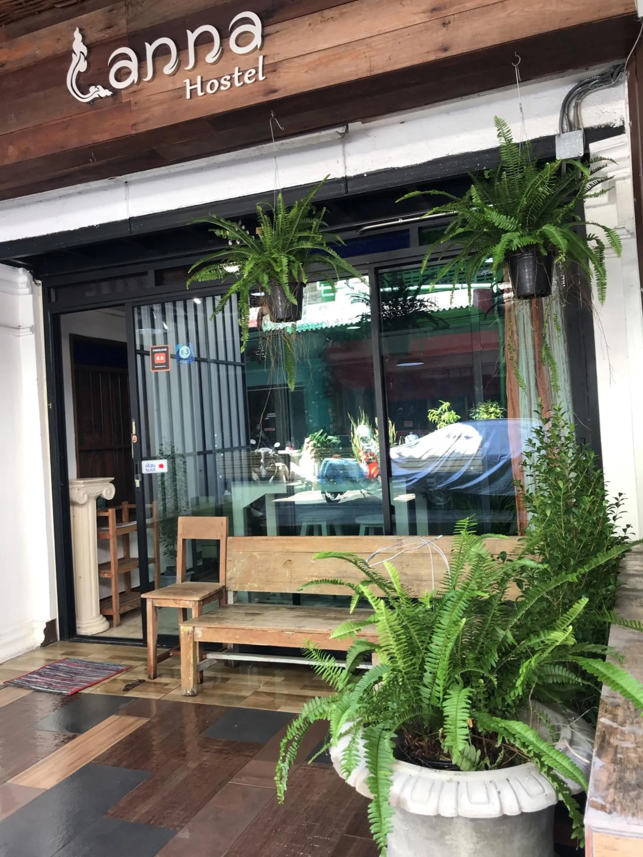 Communal lounge/ TV room in Lanna Hostel